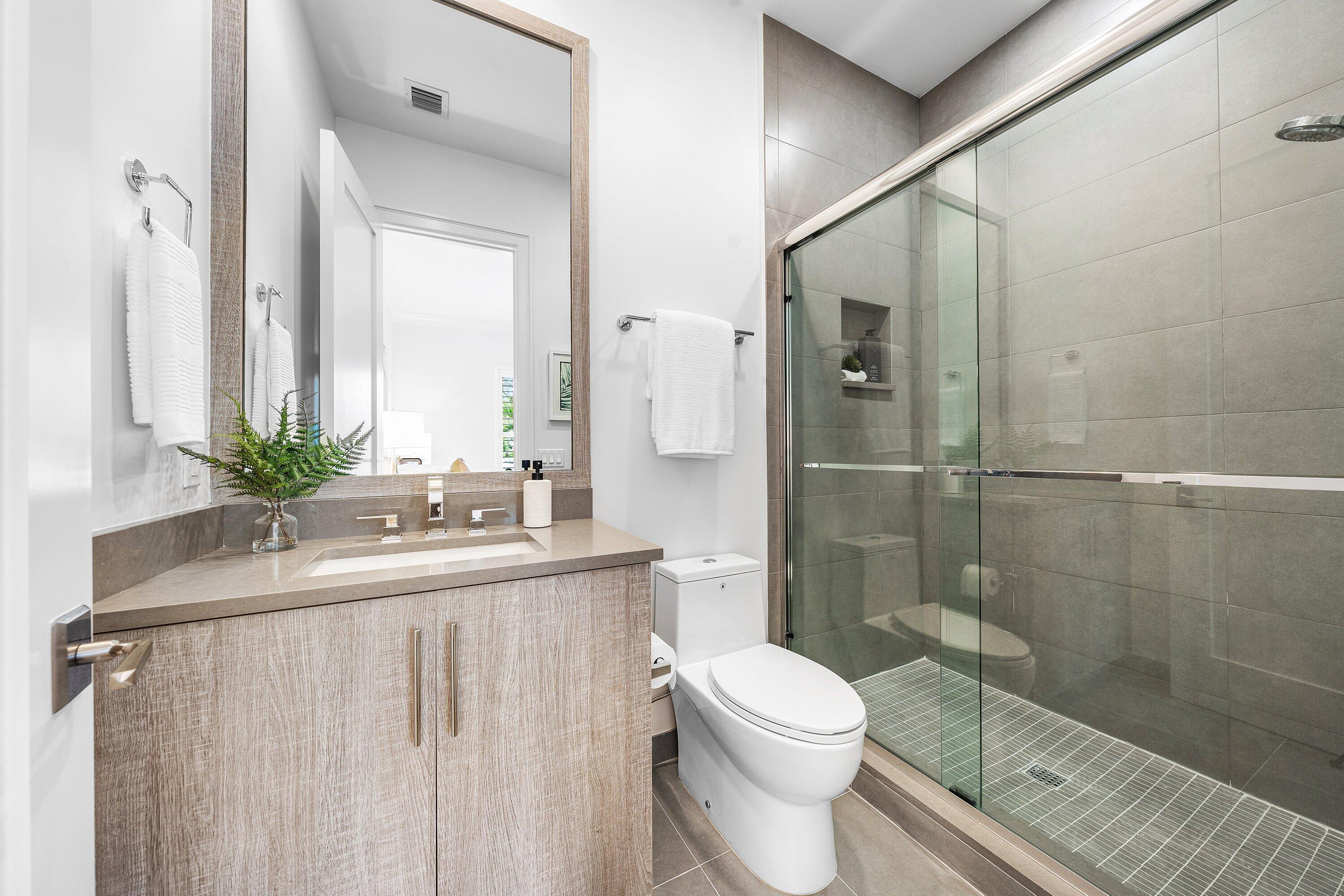 MACHLE PROPERTY ON AM 49 - Residential