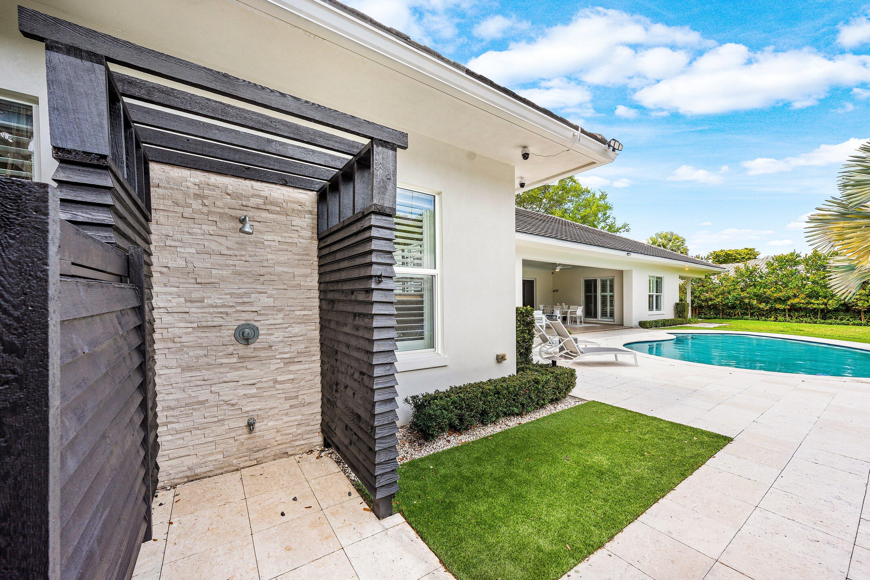 MACHLE PROPERTY ON AM 49 - Residential