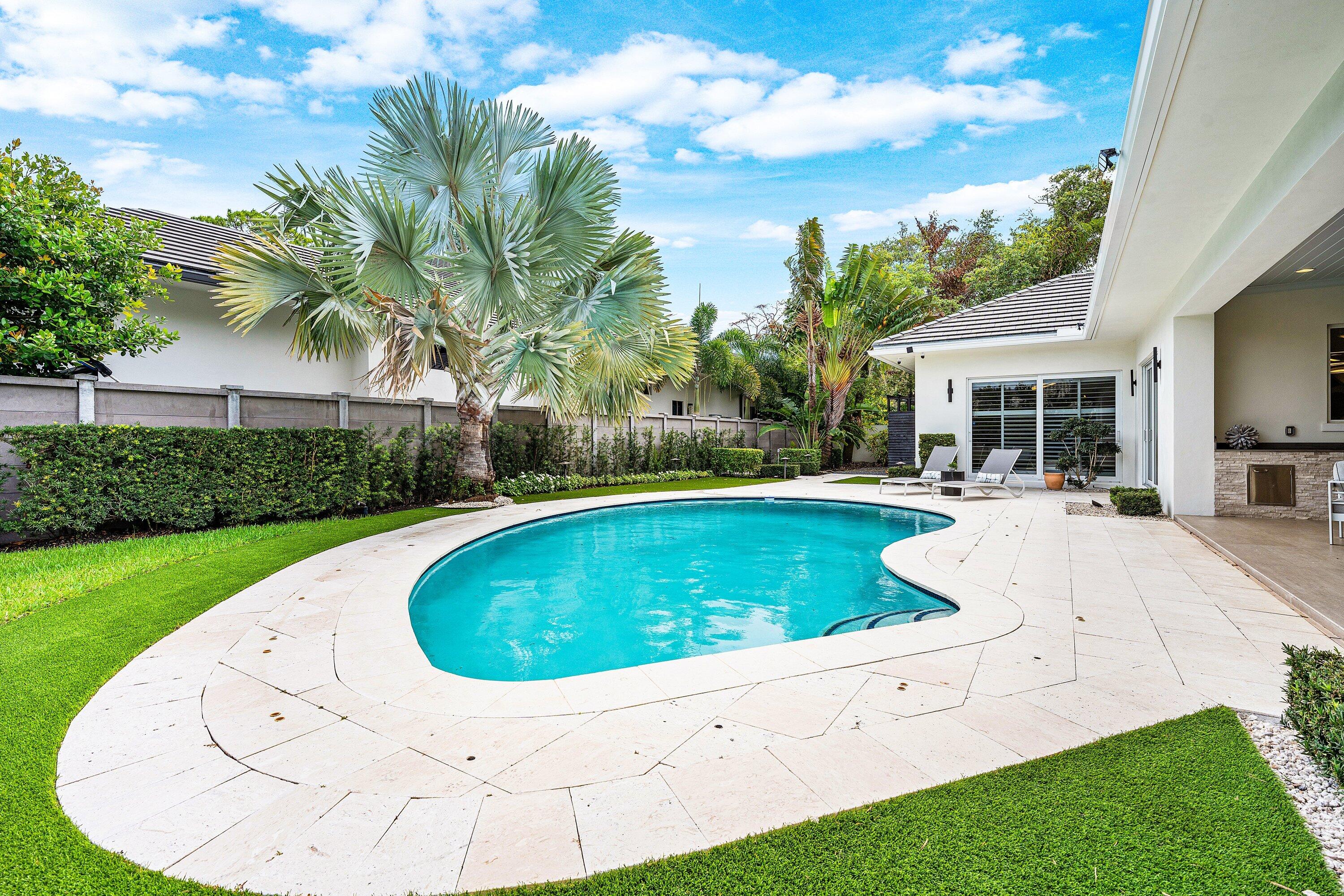 MACHLE PROPERTY ON AM 49 - Residential