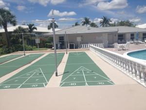 KINGS BAY HOUSE CONDO - Residential