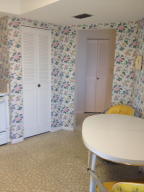 KINGS BAY HOUSE CONDO - Residential