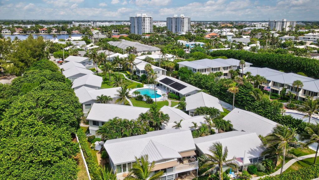 Photo of 320 S Ocean Boulevard #V-F, Delray Beach, FL 33483 (MLS # R11103715)