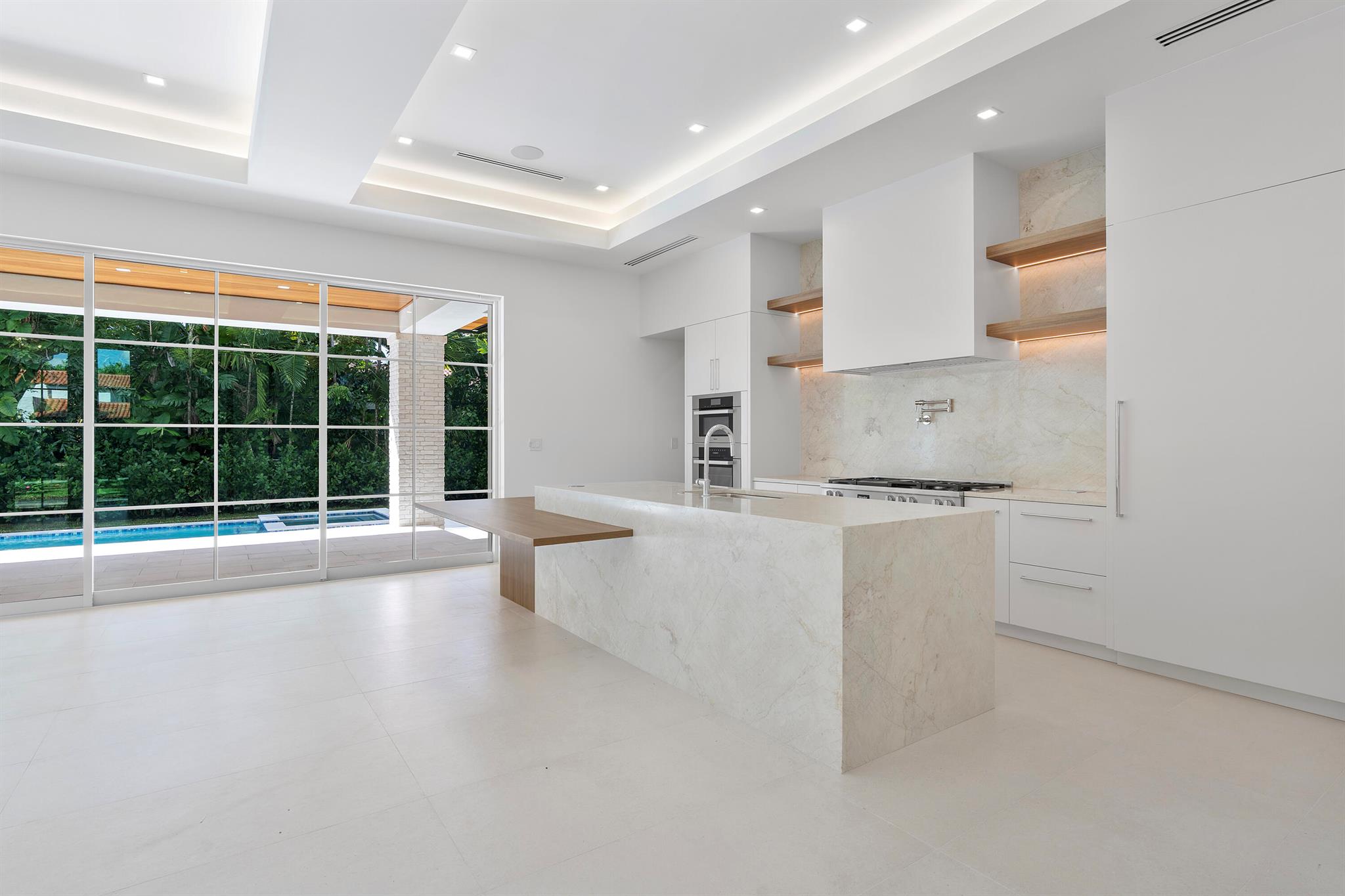 CORAL GABLES RIVIERA SEC - Residential