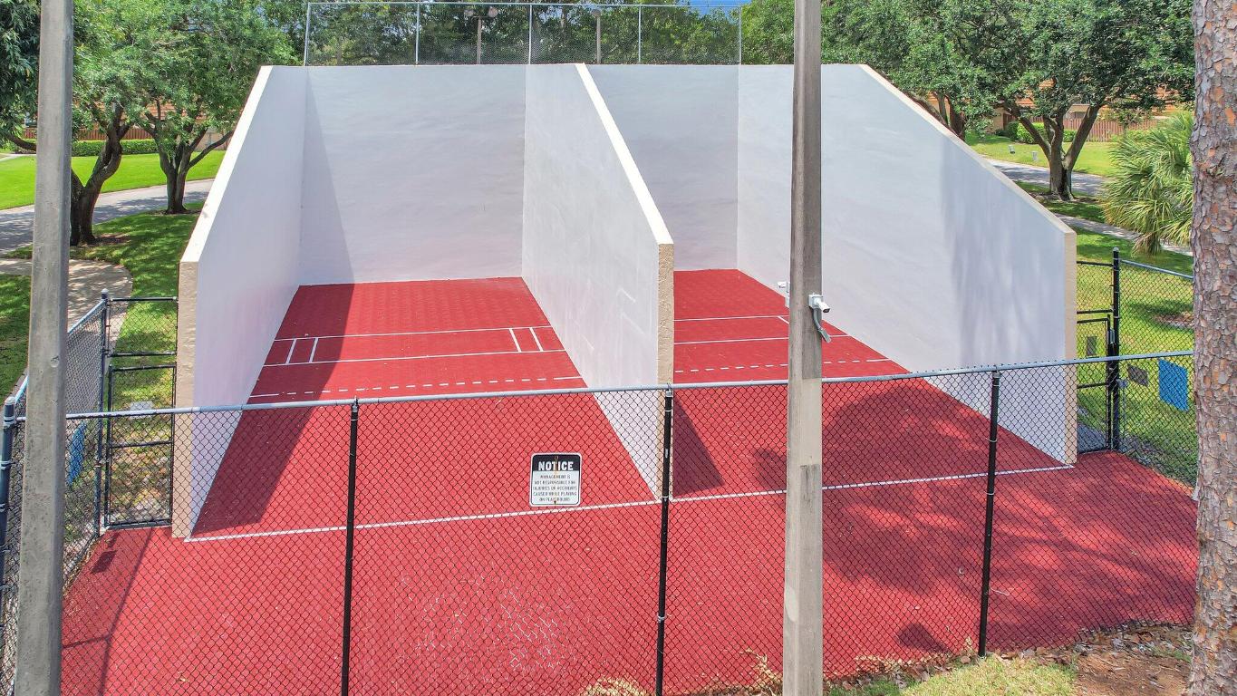 SHERWOOD LAKES - Residential