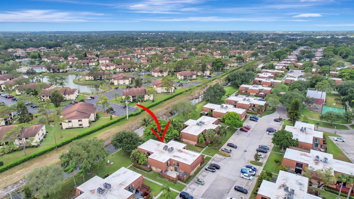 SHERWOOD LAKES - Residential