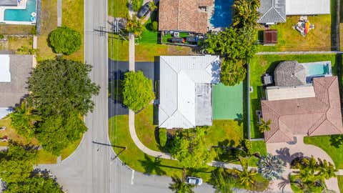 Tiny photo for 1424 SE 12th Avenue, Deerfield Beach, FL 33441 (MLS # B26026004)