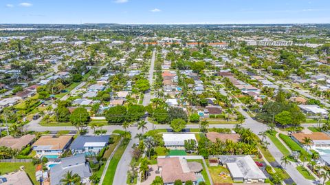 Tiny photo for 1424 SE 12th Avenue, Deerfield Beach, FL 33441 (MLS # B26026004)