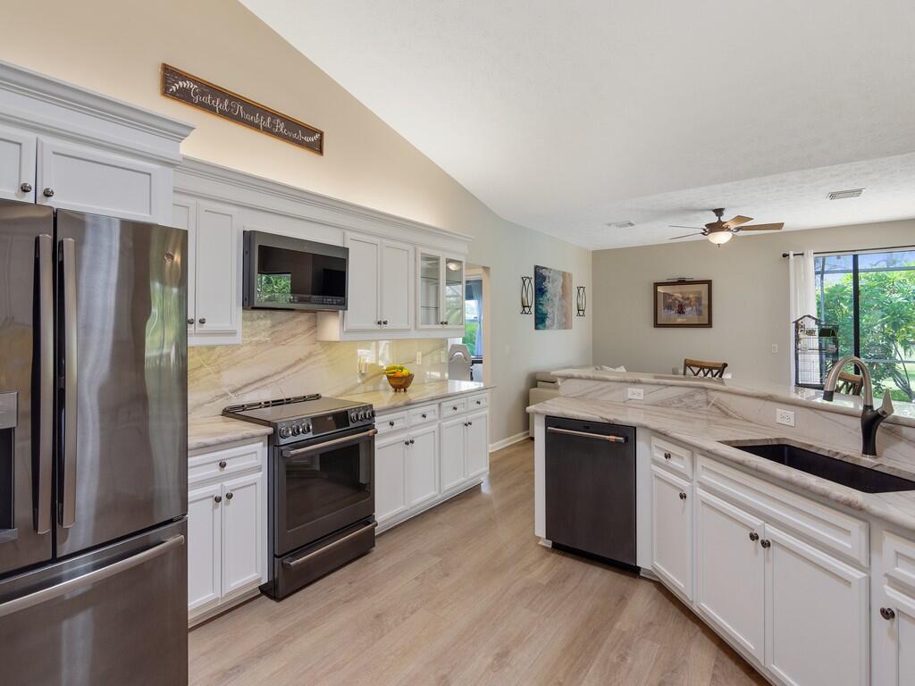 5664 NW Whitecap Road