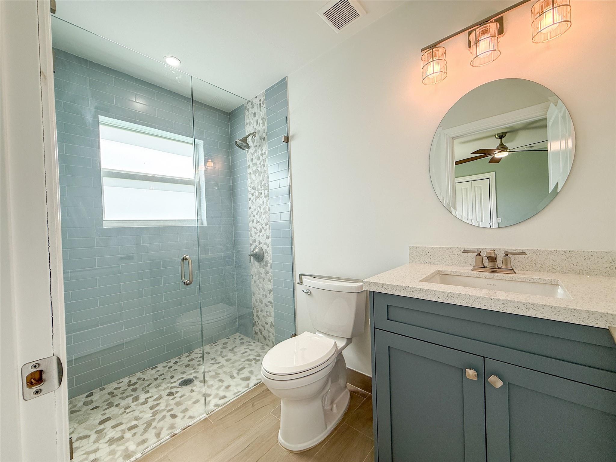 ROLLING OAKS ESTATES - Residential Lease