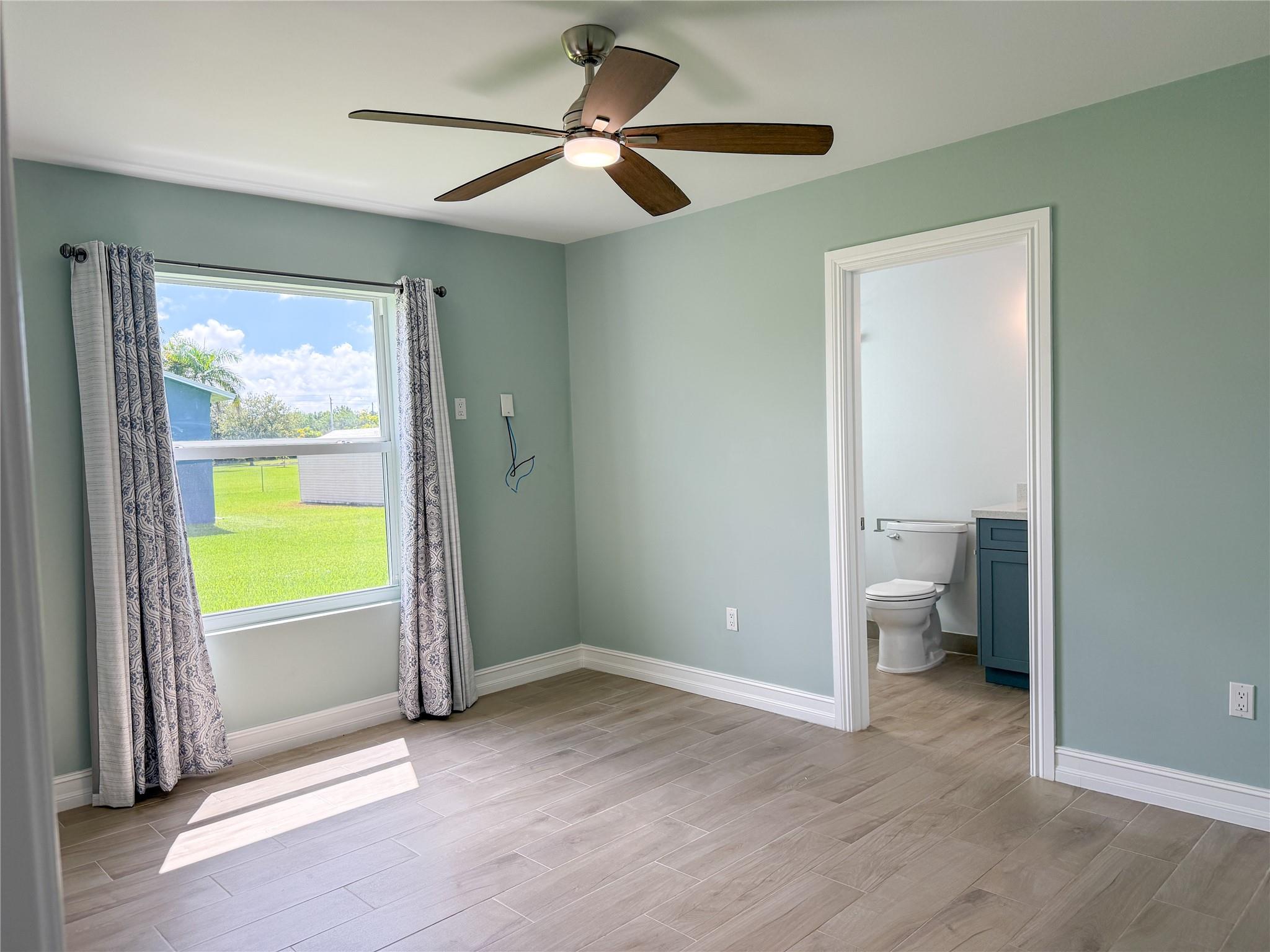 ROLLING OAKS ESTATES - Residential Lease