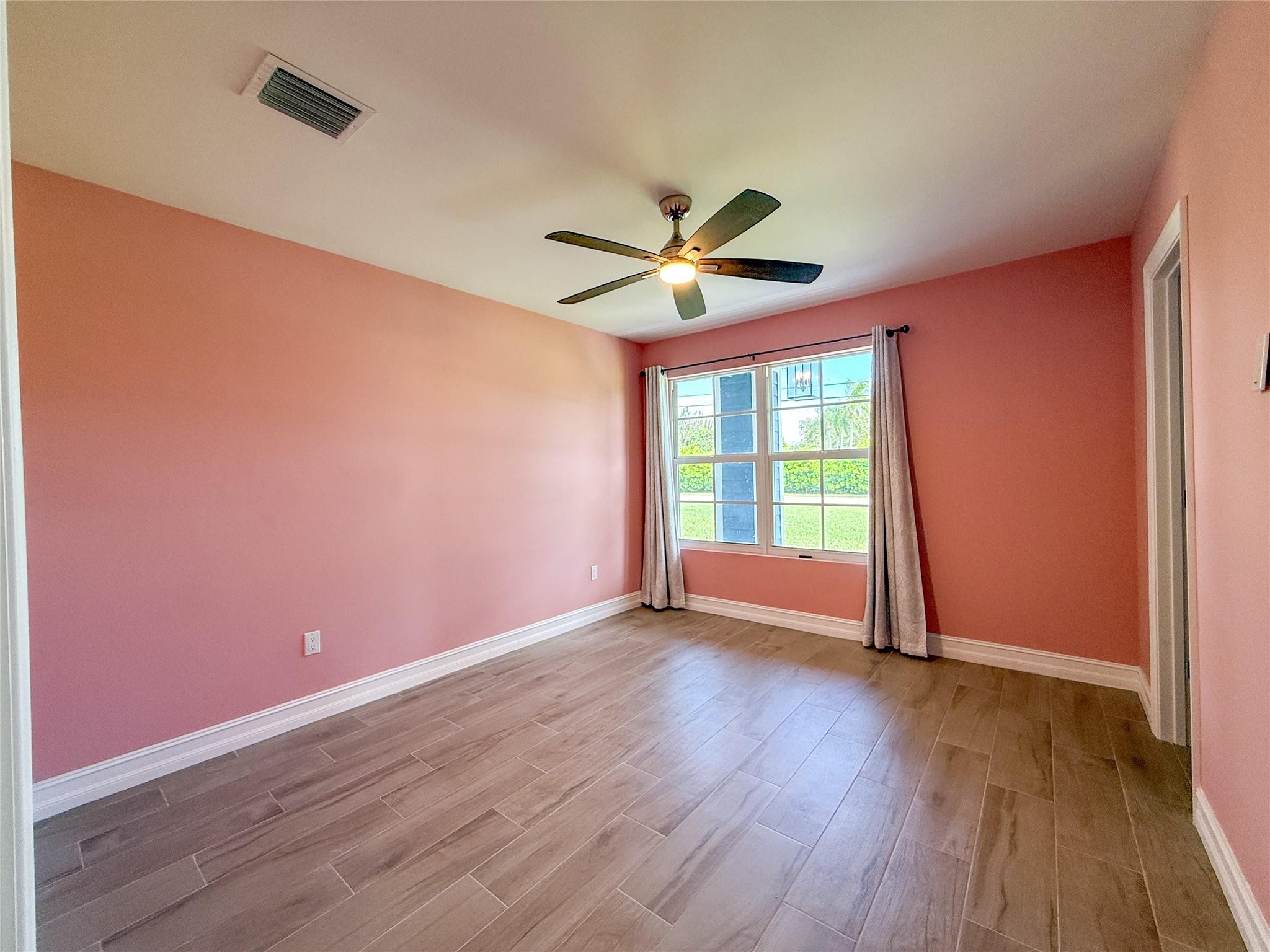 ROLLING OAKS ESTATES - Residential Lease