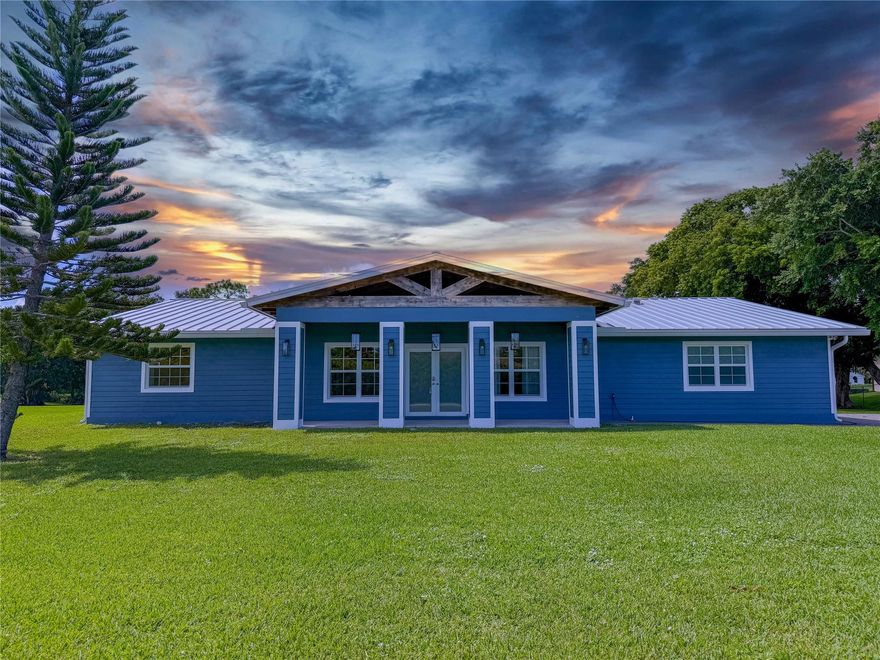 ***COMPLETELY REMODELED FARMHOUSE IN THE HEART OF ROLLING OAKS ESTATES!!!*** SITTING ON ALMOST 2 ACRES AND FINALIZED WITH 5 BEDROOMS, 4 FULL BATHS, POWDER ROOM + 2 CAR GARAGE. TRIPLE SPLIT FLOOR PLAN WITH NO EXPANSE STARRED. MOVE-IN READY FOR IMMEDIATE OCCUPANCY! (THE DETACHED GARAGE IS NOT PART OF THE LEASE).