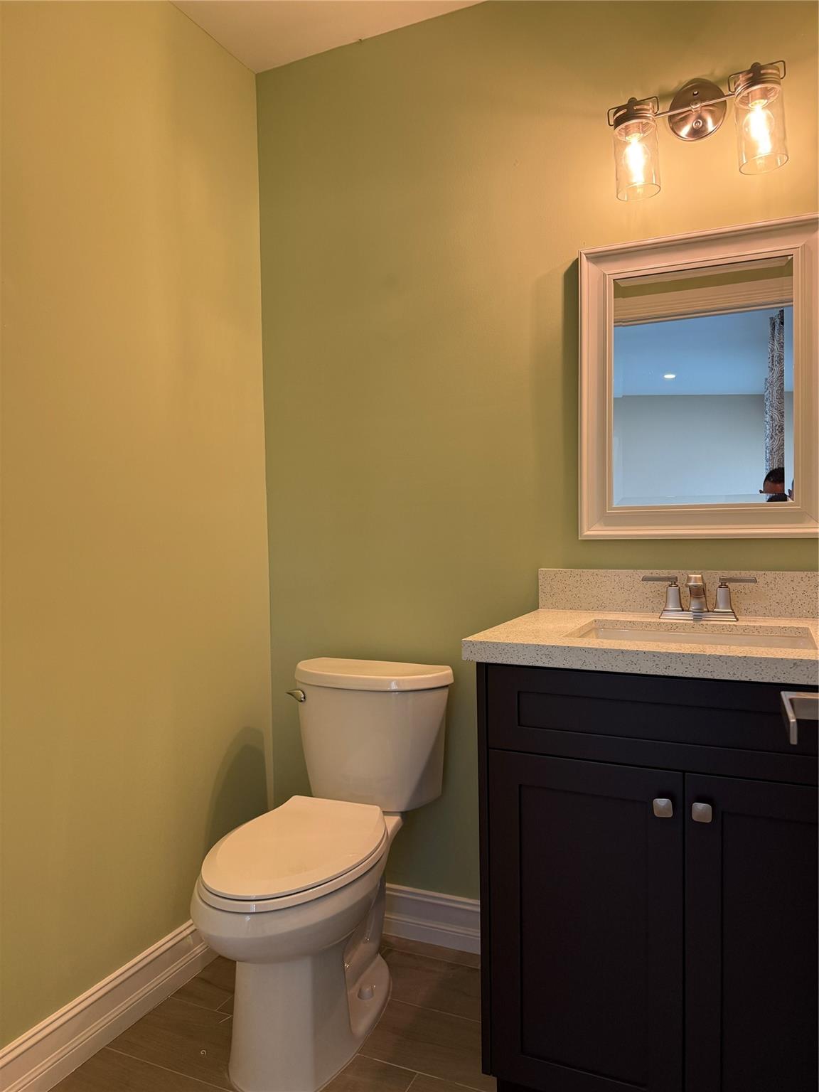 ROLLING OAKS ESTATES - Residential Lease