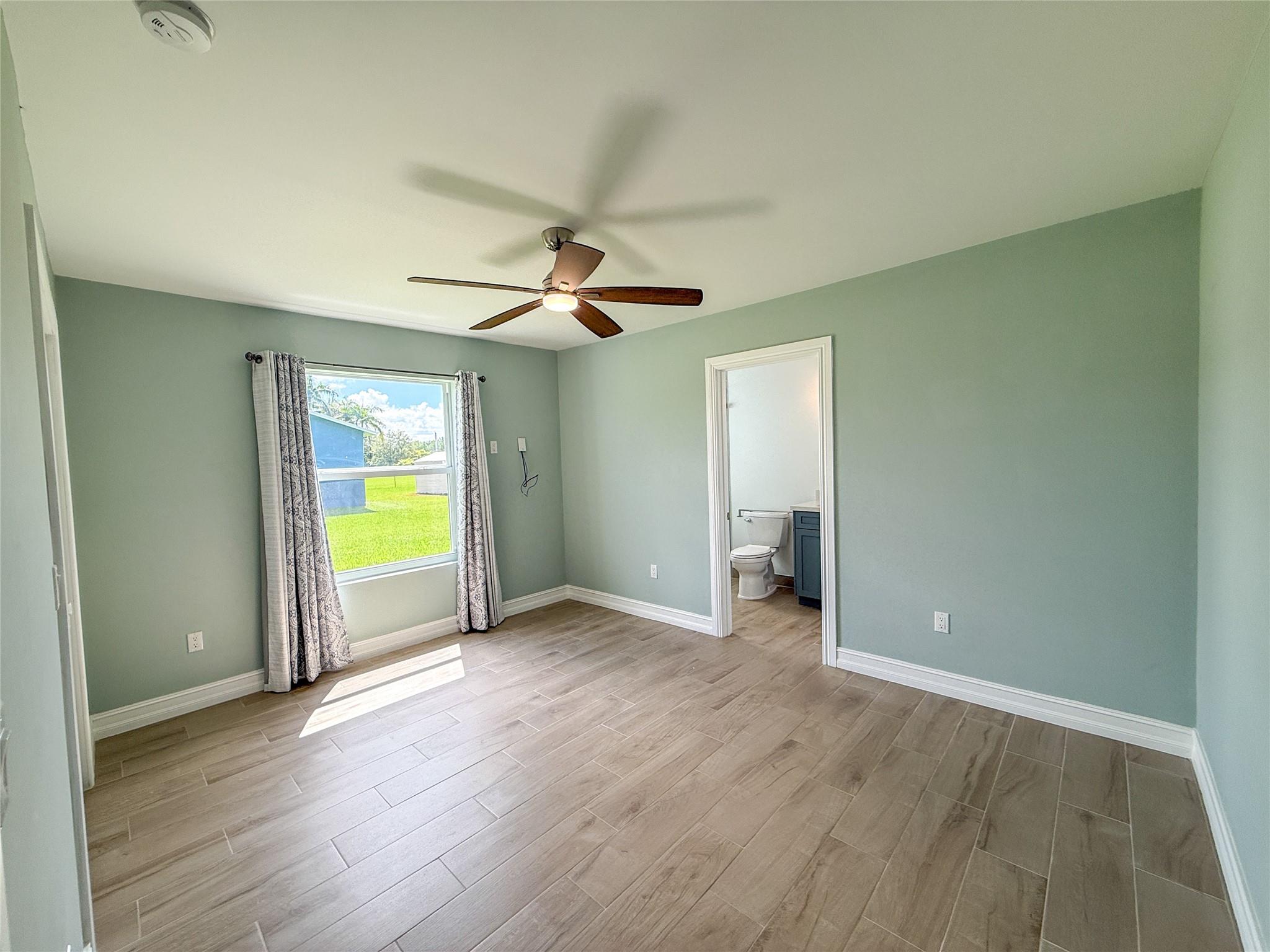 ROLLING OAKS ESTATES - Residential Lease