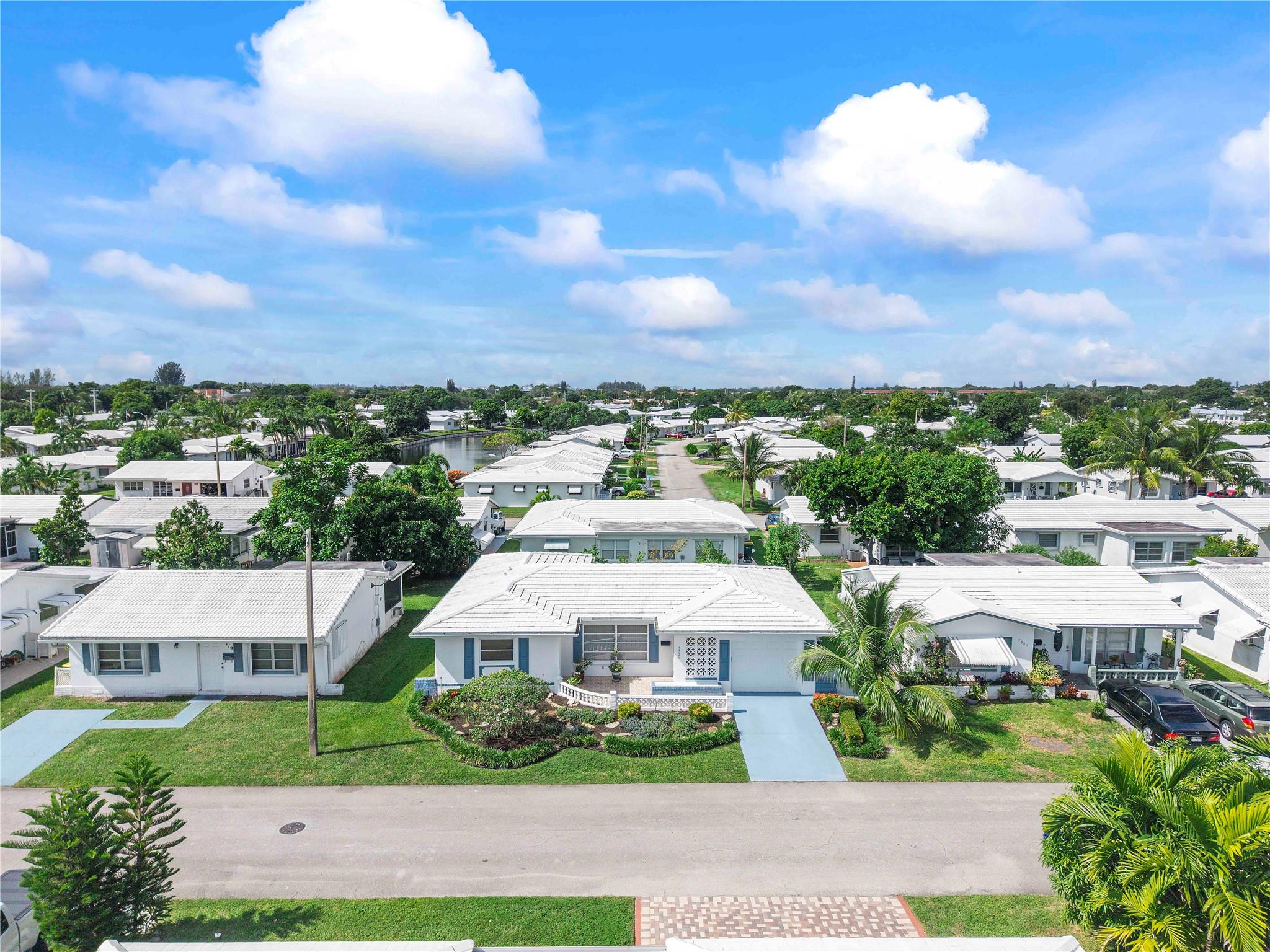 MAINLANDS OF TAMARAC LAKE - Residential