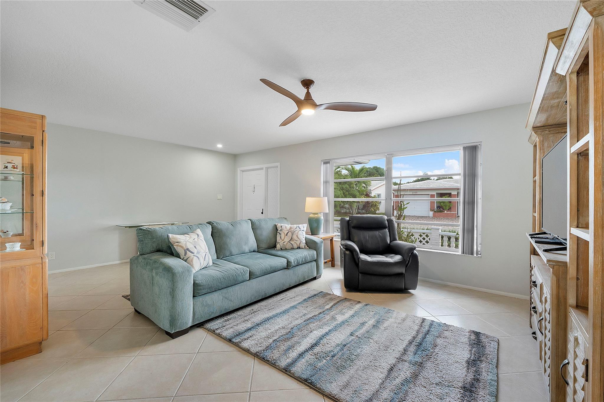 MAINLANDS OF TAMARAC LAKE - Residential