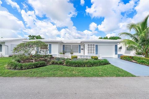 Photo of 5721 NW 81st Ter, Tamarac, FL 33321 (MLS # F10533824) Photo of 5721 NW 81st Ter, Tamarac, FL 33321 (MLS # F10533824)