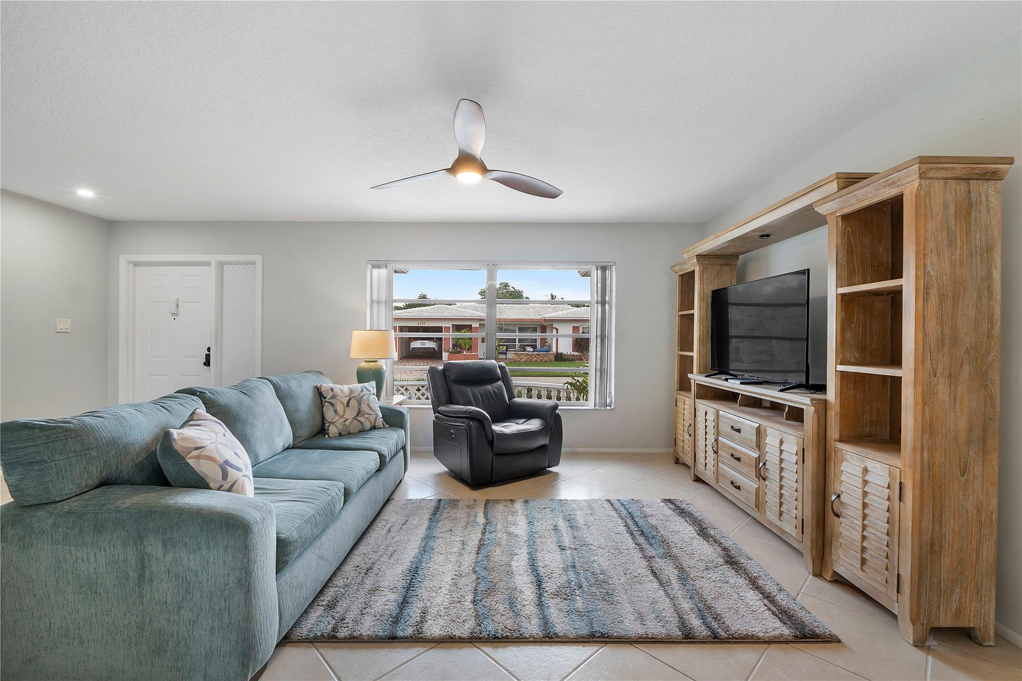 MAINLANDS OF TAMARAC LAKE - Residential