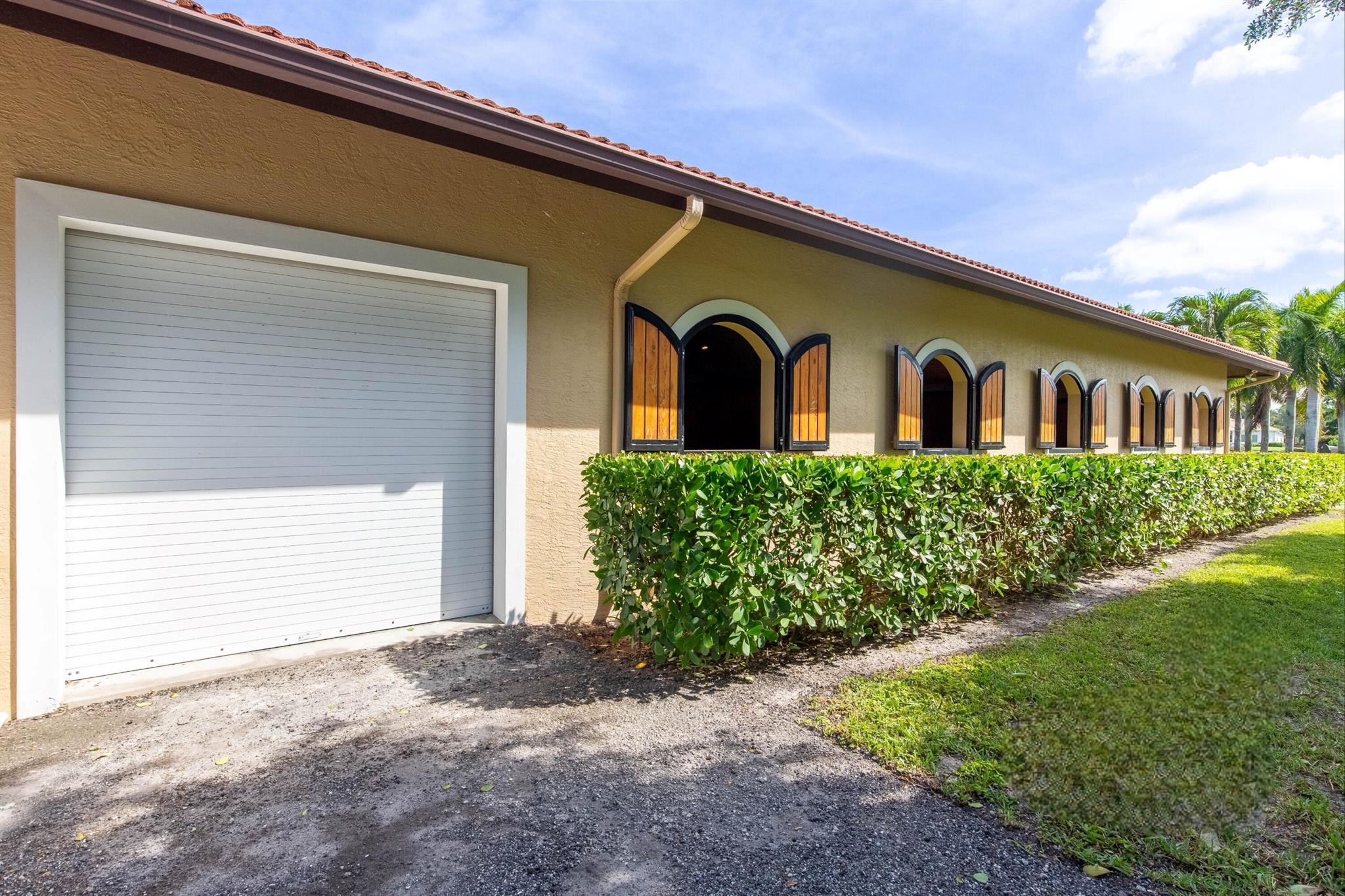 PADDOCK PARK 2 OF WELLING - Residential Lease