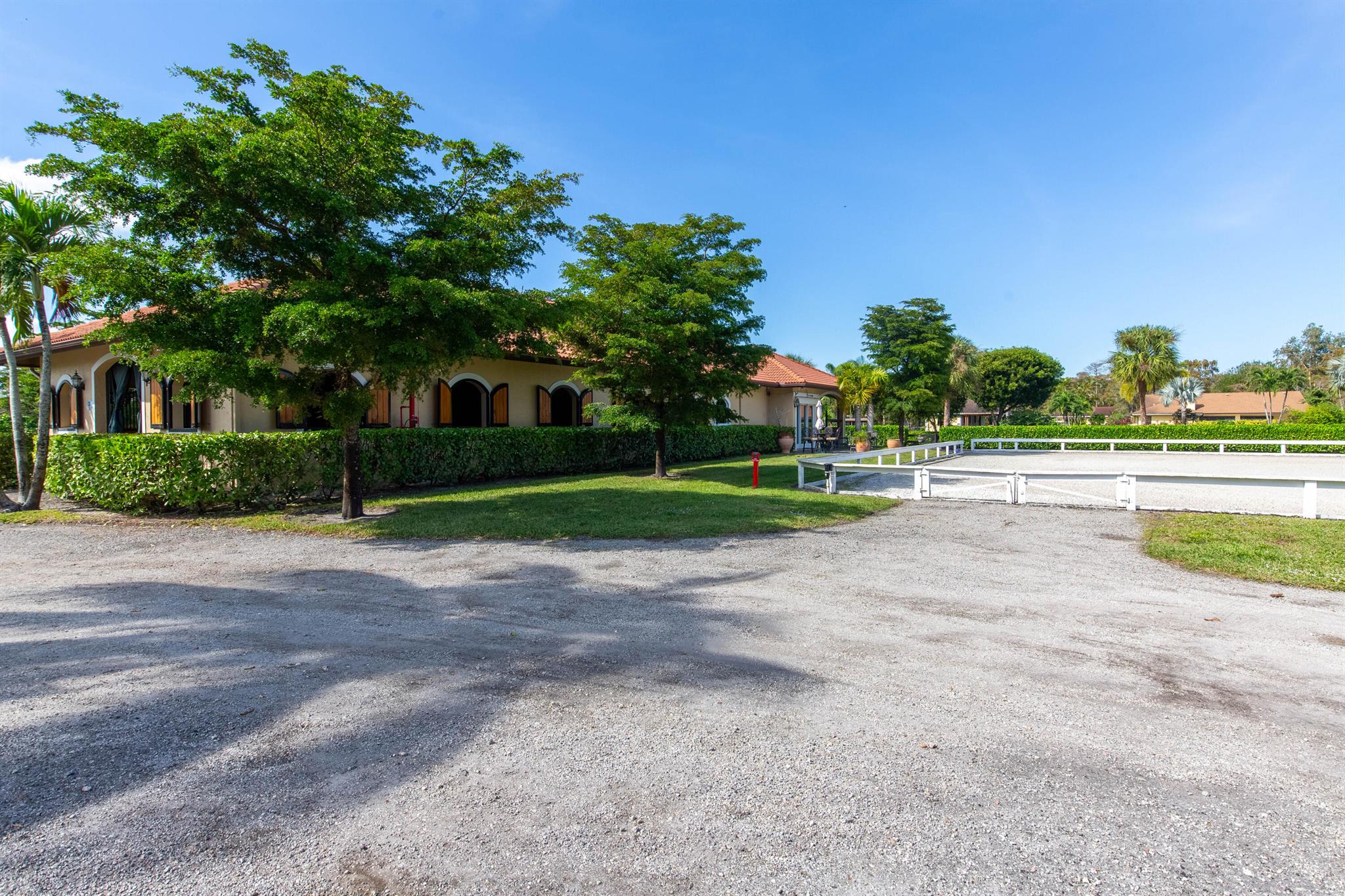 PADDOCK PARK 2 OF WELLING - Residential Lease