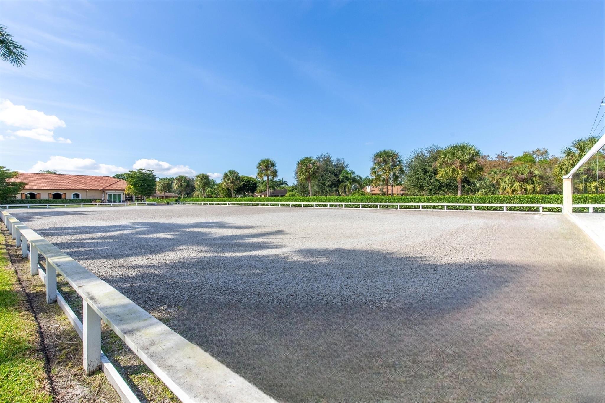 PADDOCK PARK 2 OF WELLING - Residential Lease