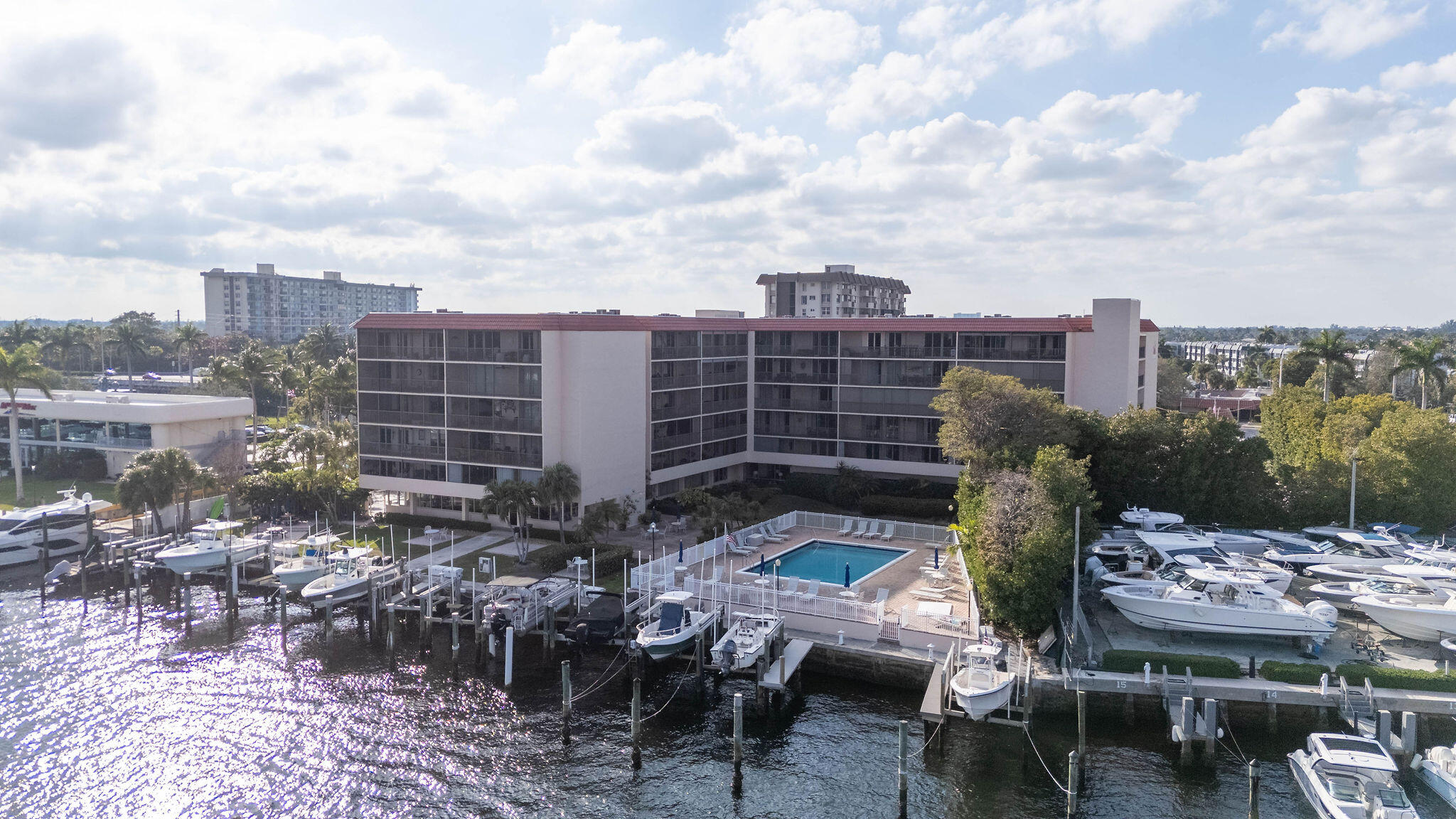 740 S Federal Highway S 612