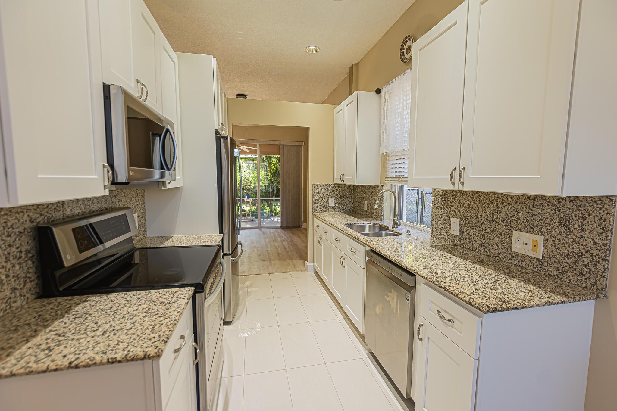 LAKES AT ST LUCIE WEST - Residential