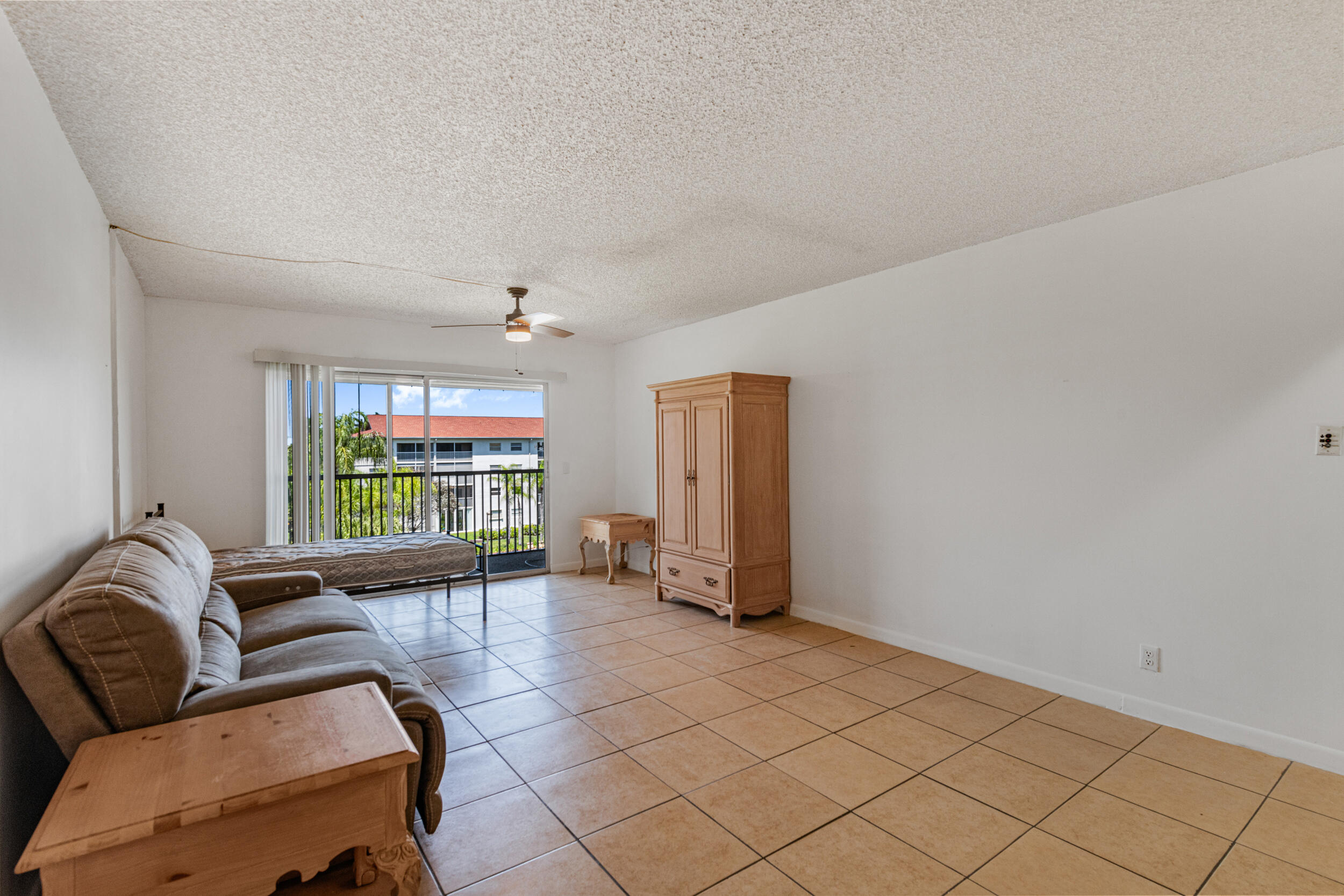 CAMBRIDGE AT CENTURY VILLAGE - Residential
