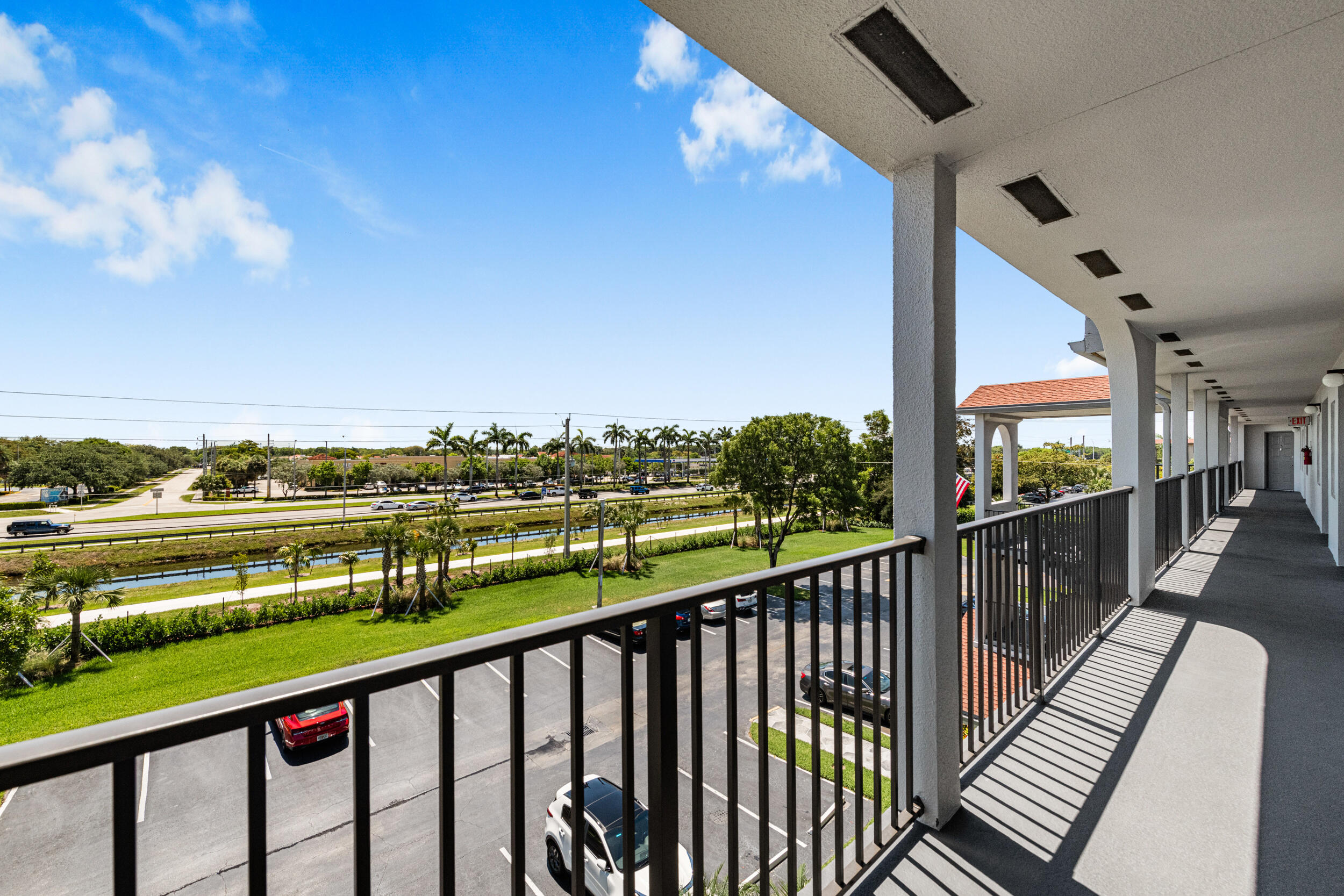 CAMBRIDGE AT CENTURY VILLAGE - Residential