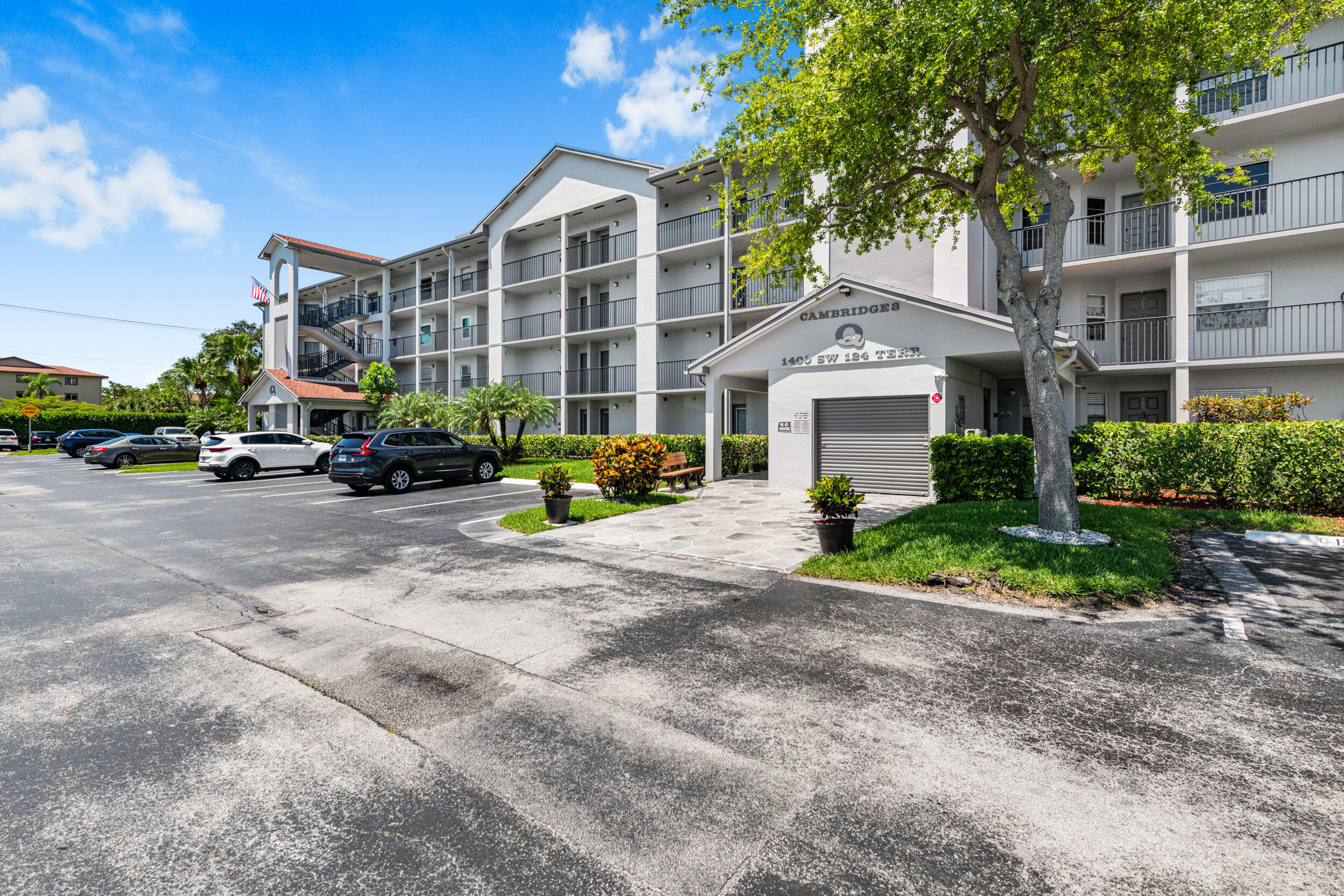 1400 SW 124th Terrace 406q
