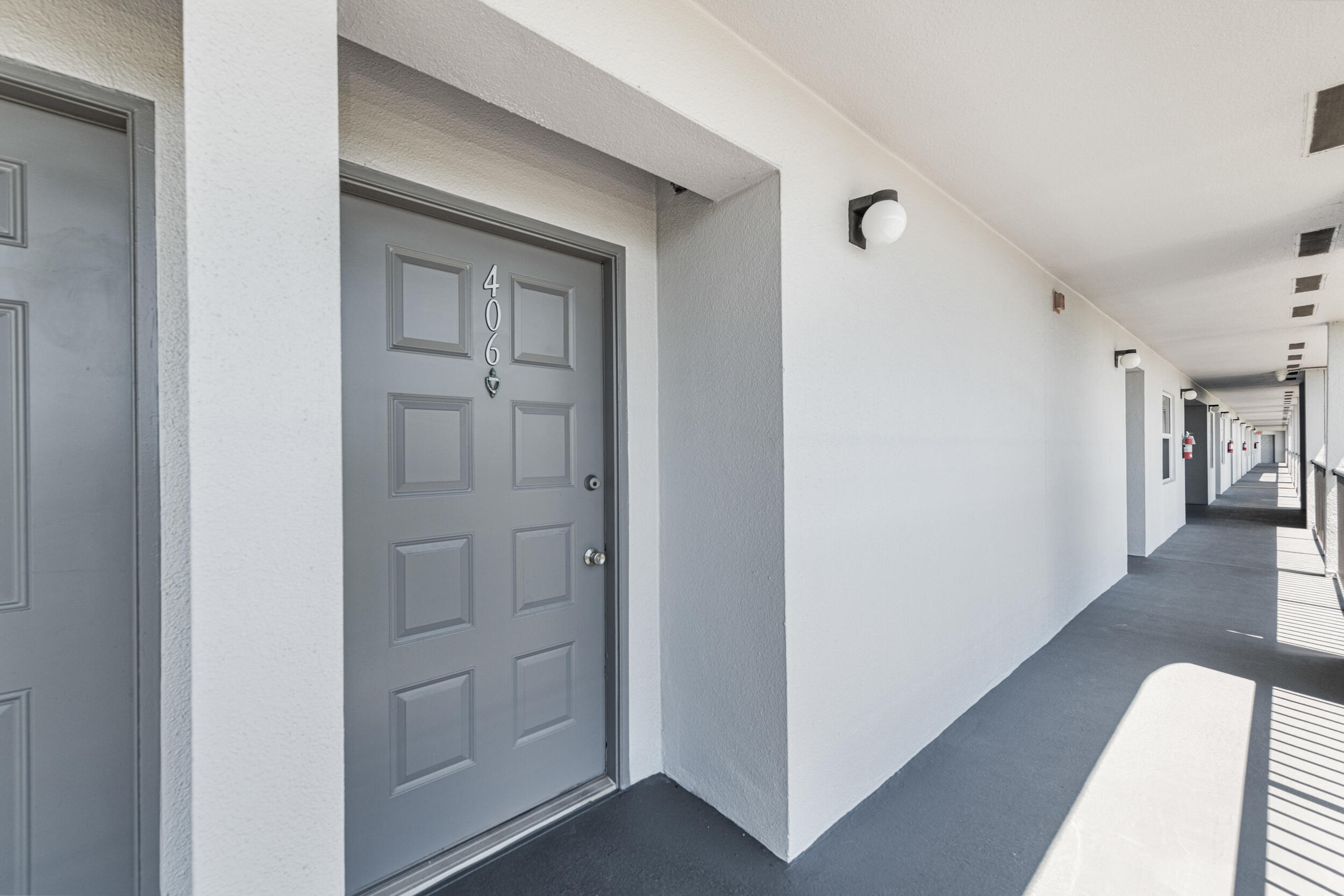 CAMBRIDGE AT CENTURY VILLAGE - Residential