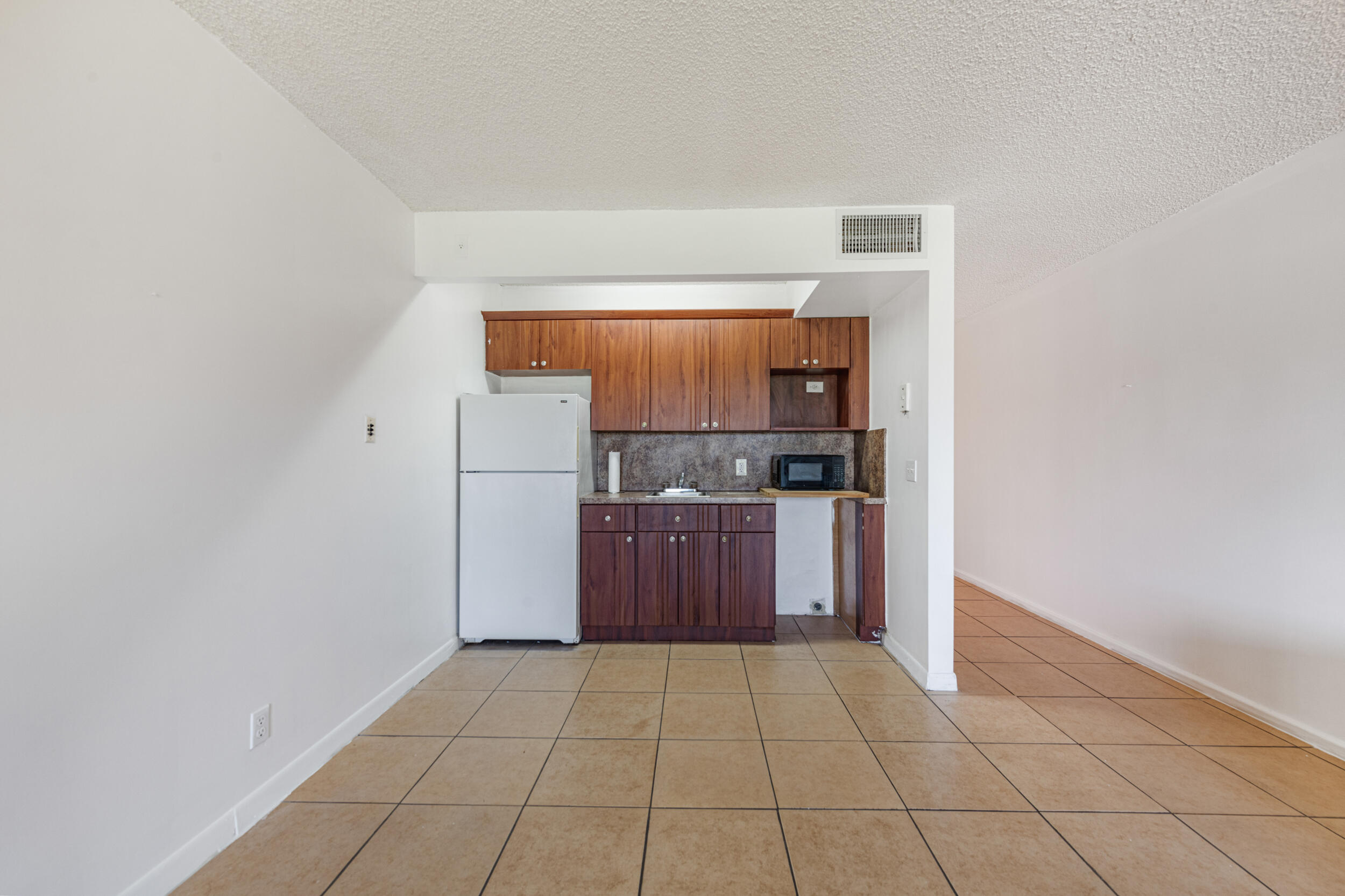 CAMBRIDGE AT CENTURY VILLAGE - Residential