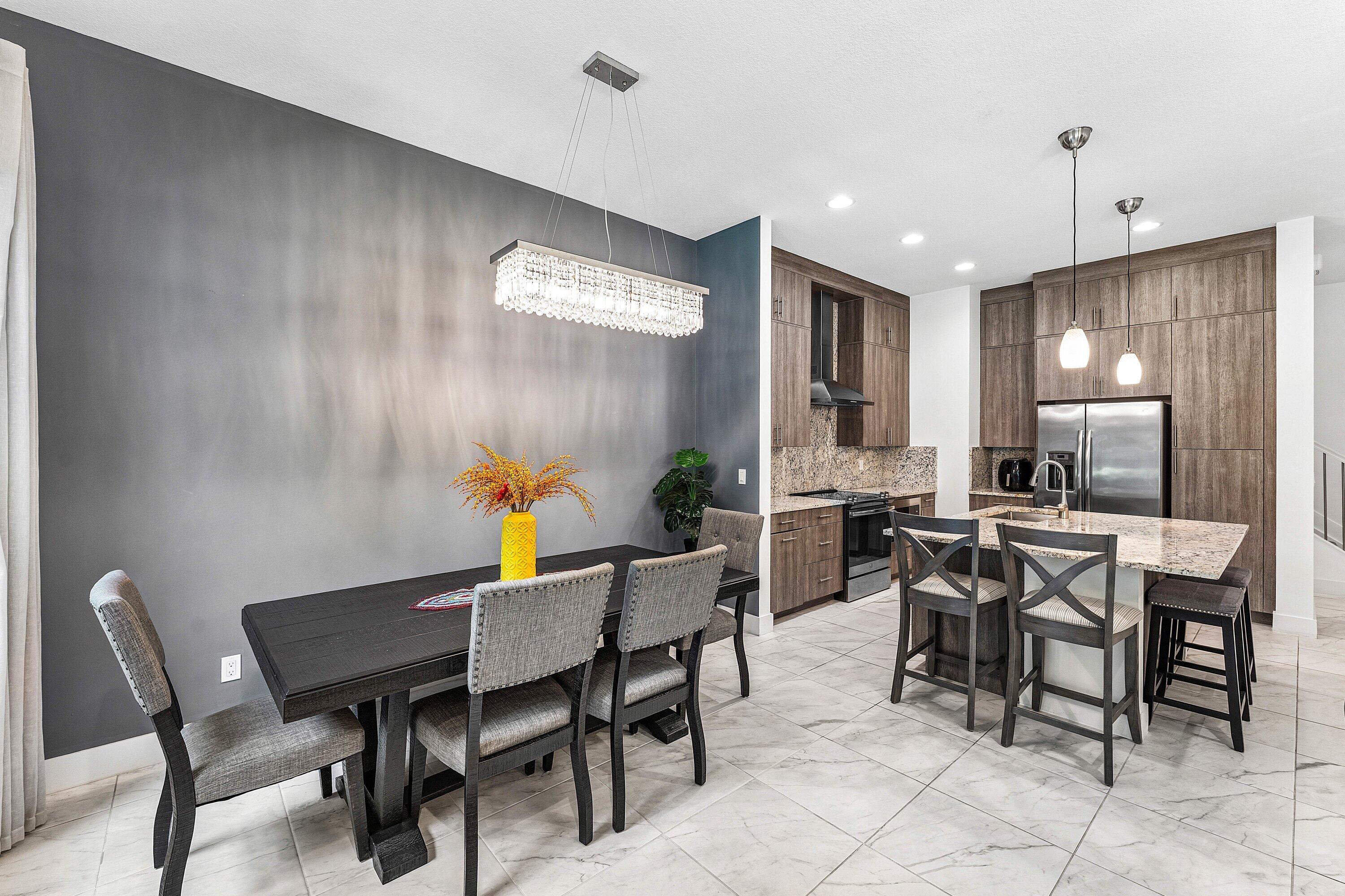 POINTE MIDTOWN - Residential