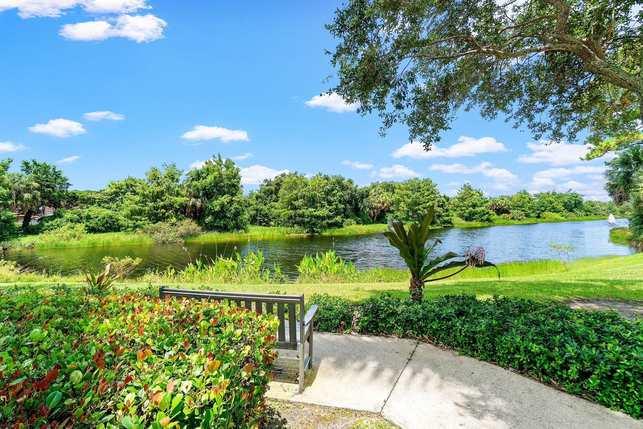 POINTE MIDTOWN - Residential