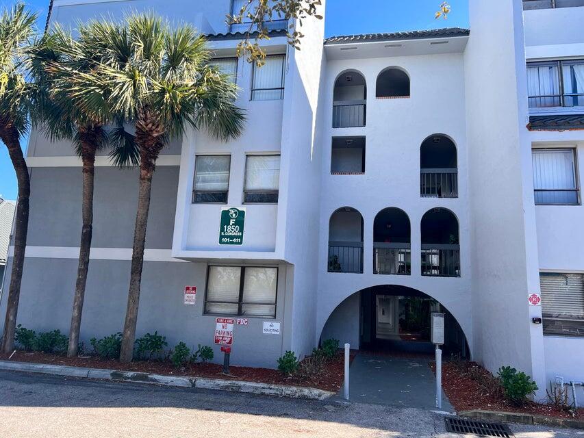 Spacious 1 bed, 1 bath unit on the 3rd floor--located directly across from the elevator for ultimate convenience! Features tile flooring in the kitchen and foyer, laminate flooring in the living room, fresh paint, and new window blinds. Laundry room is on the same floor for added ease. The building includes an elevator for easy access. Located in an investor-friendly community with flexible rental policies and a well-managed HOA--rent from day one! Ideally situated just minutes from the Turnpike, shopping, dining, and more. Enjoy beautifully landscaped grounds, ample guest parking, and peaceful surroundings. Perfect for investors or full-time residents alike. Don't miss this fantastic opportunity, schedule your showing today!