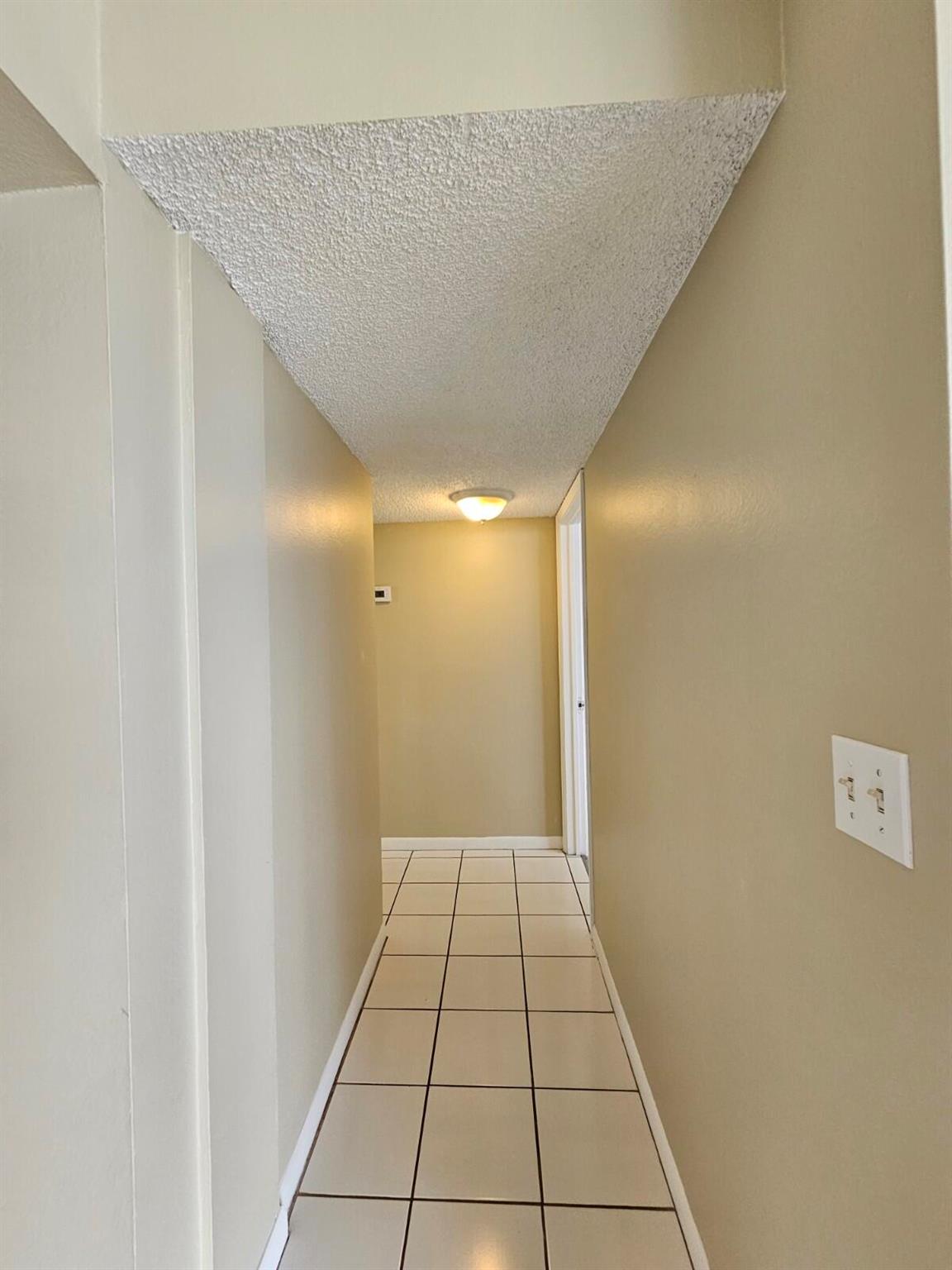 PRESIDENTIAL GOLFVIEW CONDO - Residential