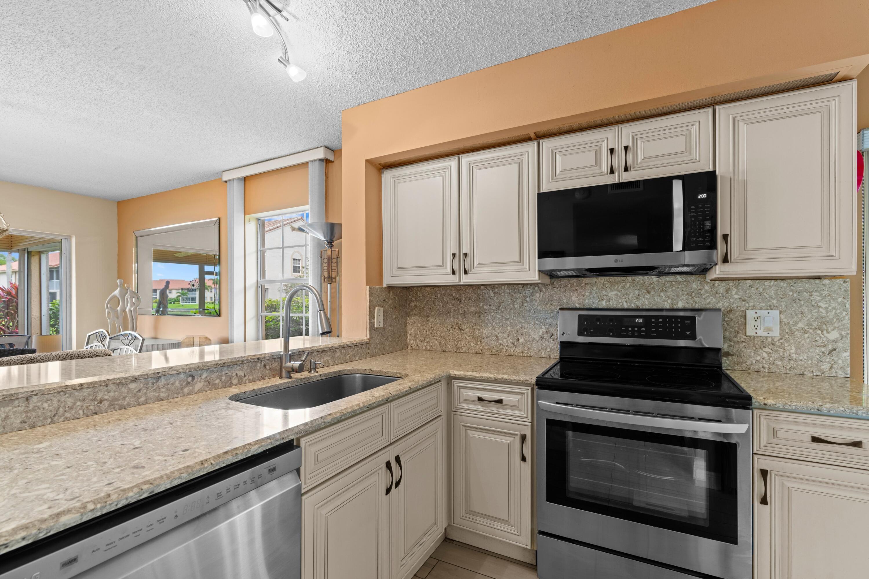 EMERALD POINTE CONDO - Residential