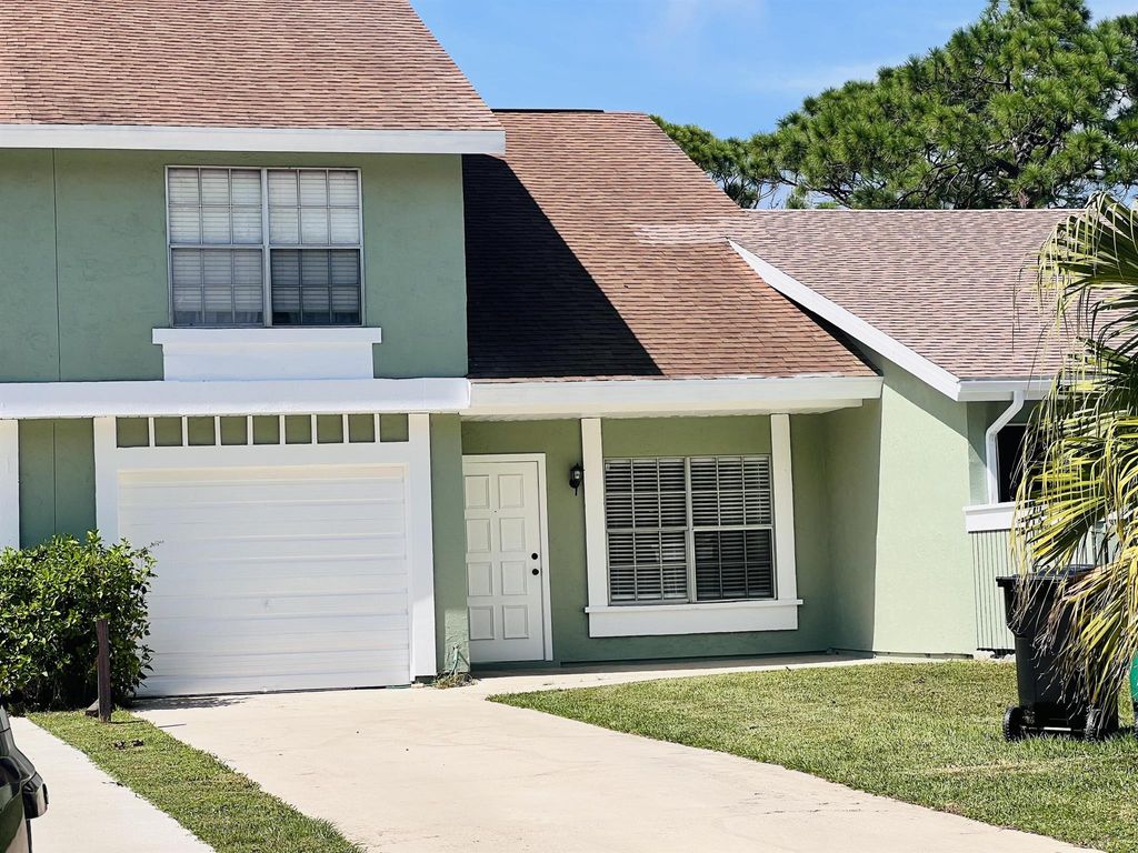 Photo of 1469 SE Rivergreen Circle, Port St Lucie, FL 34953 (MLS # R10902639)