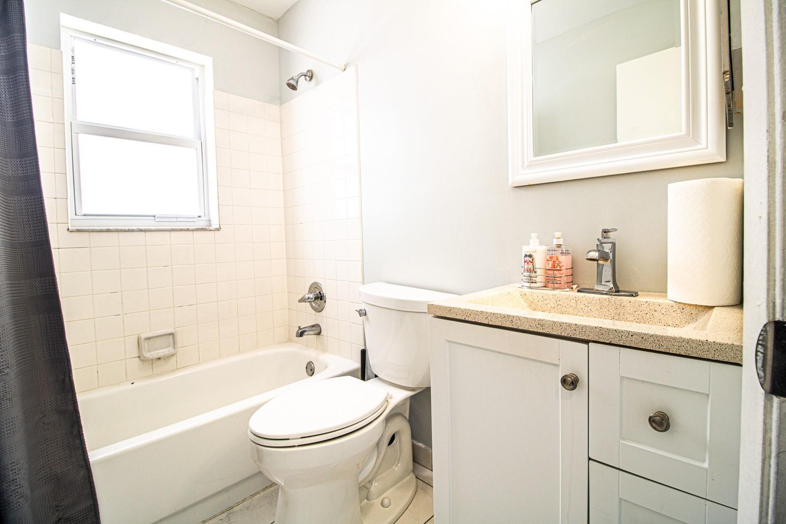 Coral Bay Prcl C 145-2 B - Residential Lease