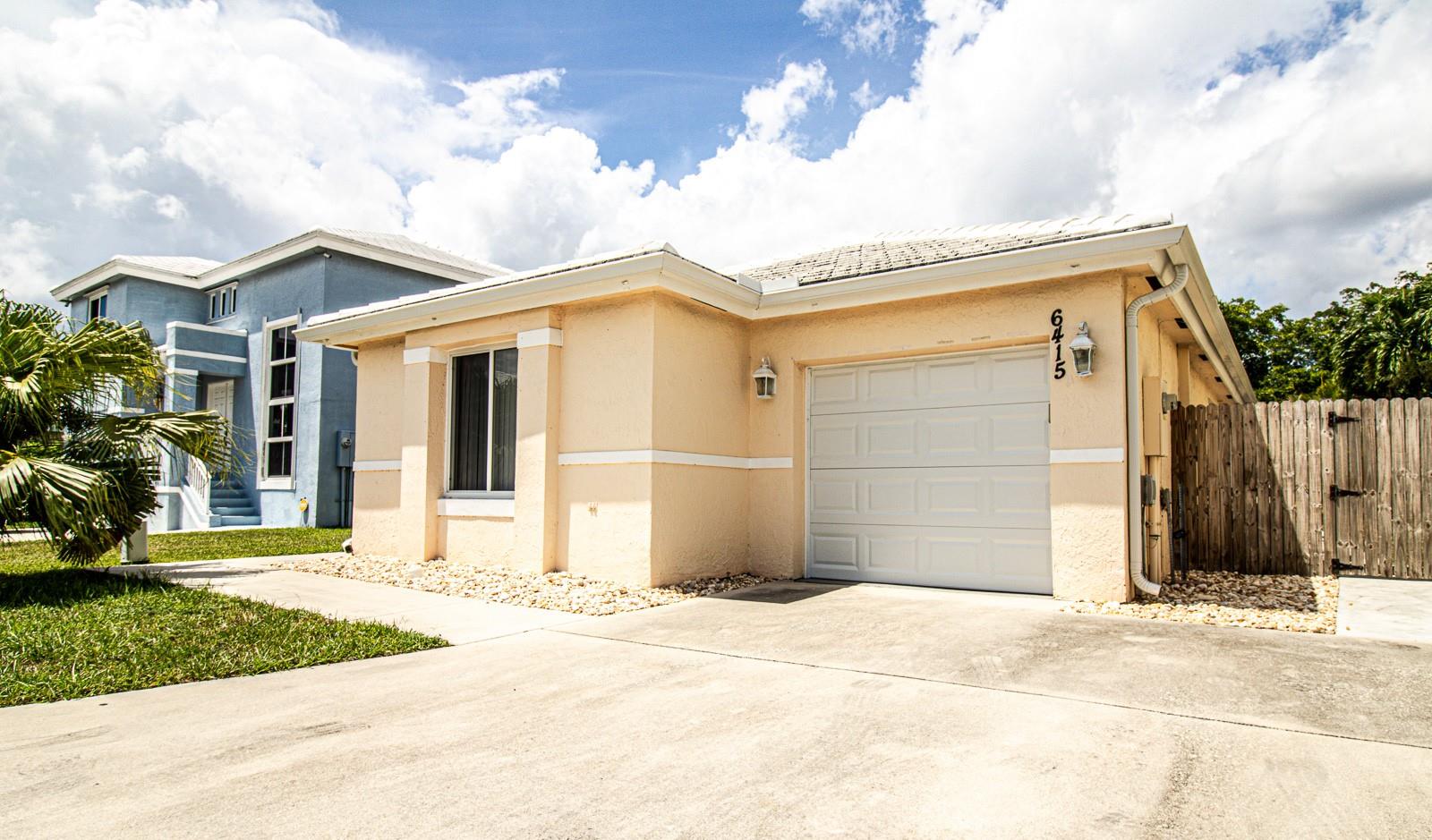 BEAUTIFUL FURNISHED 3 BEDROOM, 2 BATHROOM SINGLE FAMILY HOME WITH 1 CAR GARAGE LOCATED IN SOUGHT AFTER COMMUNITY OF CORAL BAY. NICELY APPOINTED KITCHEN WITH GRANITE COUNTER TOPS. HOME FRESHLY PAINTED. HUGE SCREENED BACK PATIO. WASHER AND DRYER INCLUDED. PRIVATE FENCED BACK YARD. NEW ROOF, AC AND IMPACT WINDOWS IN THIS GATED COMMUNITY WITH HUGE BEAUTIFUL COMMUNITY POOLS OVERLOOKING BREATHTAKING LAKE VIEWS. VERY NICE HOME, WALKING DISTANCE TO SHOPS AND BUS ROUTES. CLOSE TO HIGHWAYS.