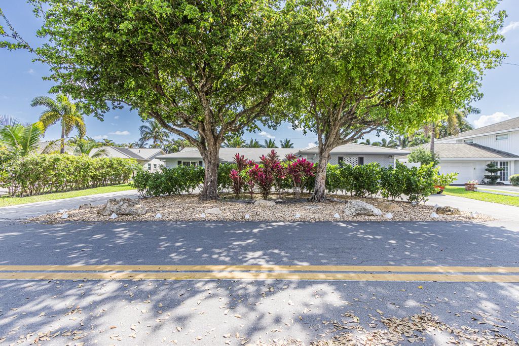 Photo of 4800 NE 25th Avenue #North Unit, Fort Lauderdale, FL 33308 (MLS # B26009383)