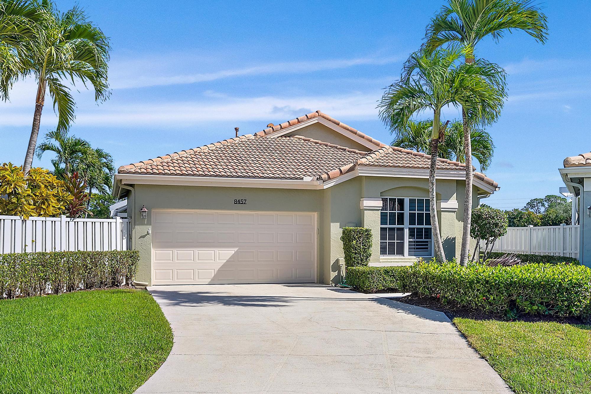 IBIS GOLF AND COUNTRY CLU - Residential