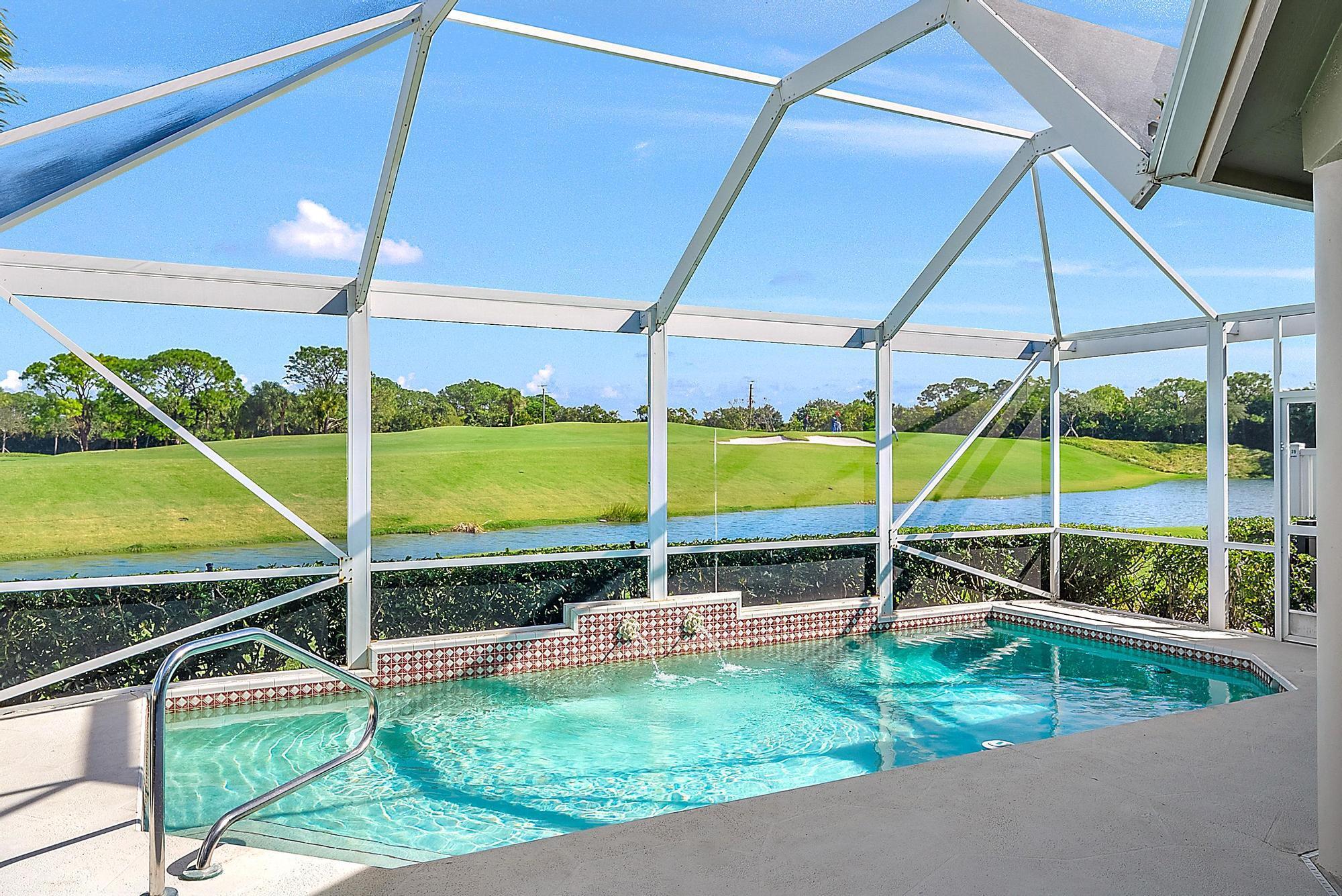 IBIS GOLF AND COUNTRY CLU - Residential