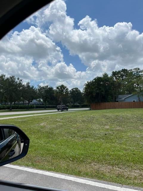 Properties 1094 Primrose Lane