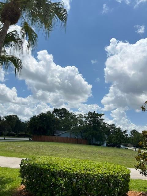 Properties 1094 Primrose Lane