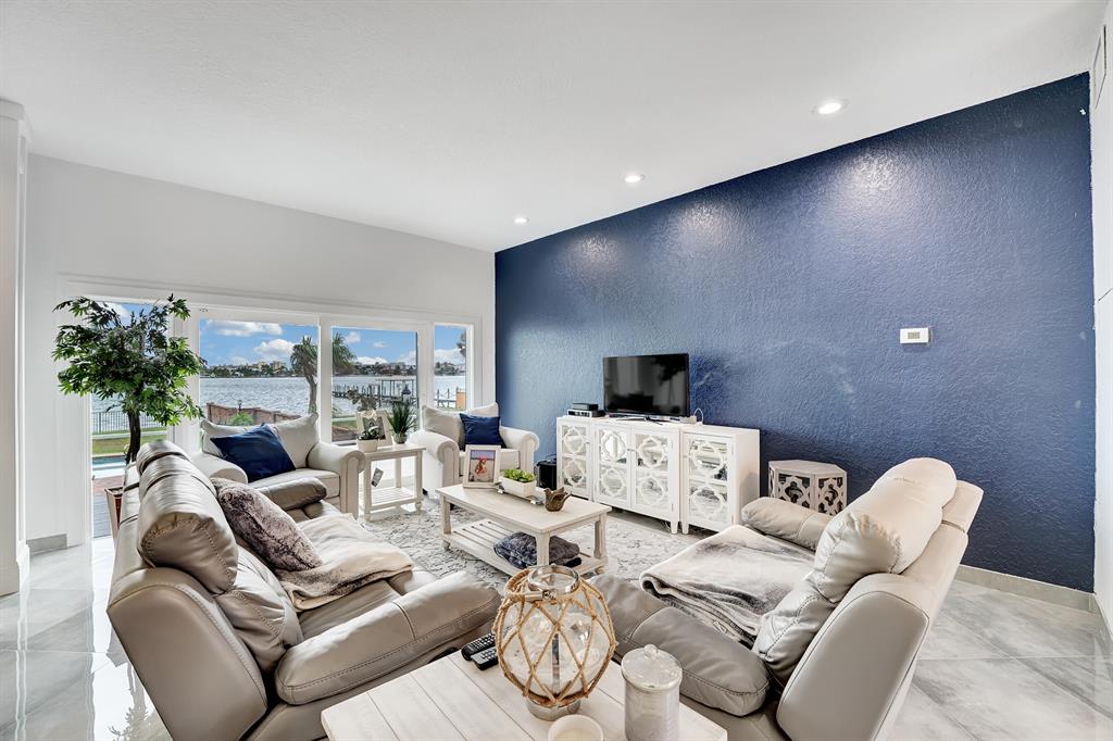 SOUTH PALM PARK IN - Residential