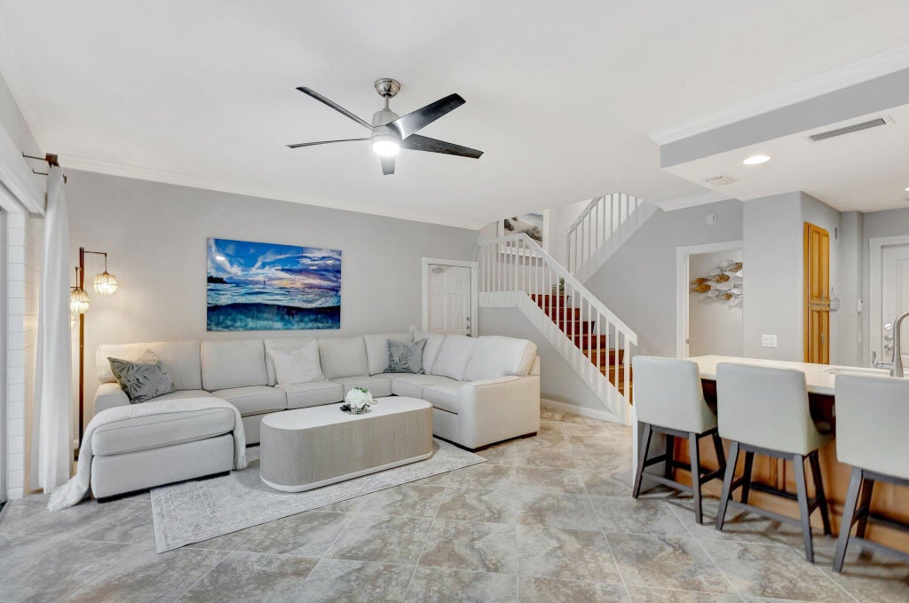 Photo of 39 Laurel Oaks Circle, Tequesta, FL 33469 (MLS # R11062150)