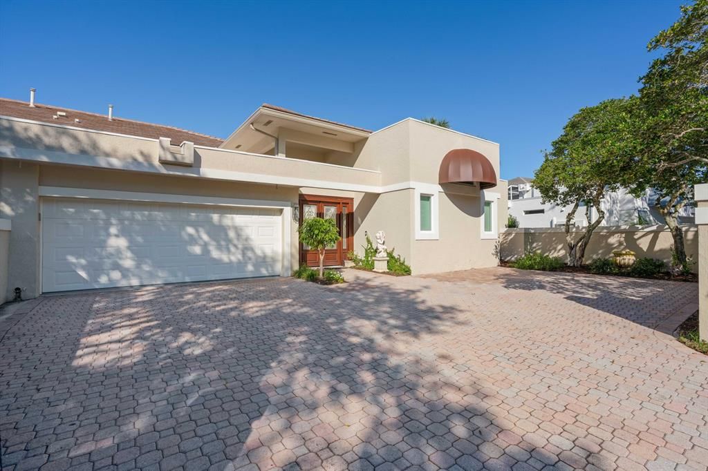 Photo of 102 Waters Edge Drive, Jupiter, FL 33477 (MLS # R10763979)