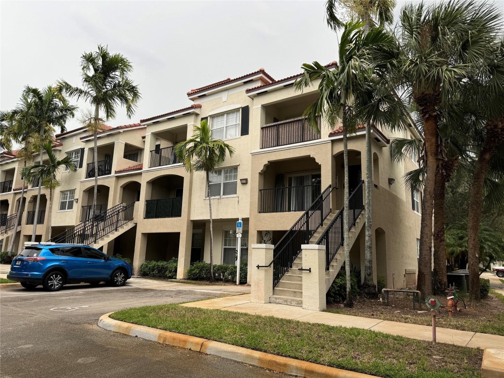 POINCIANA PLACE - Residential Lease