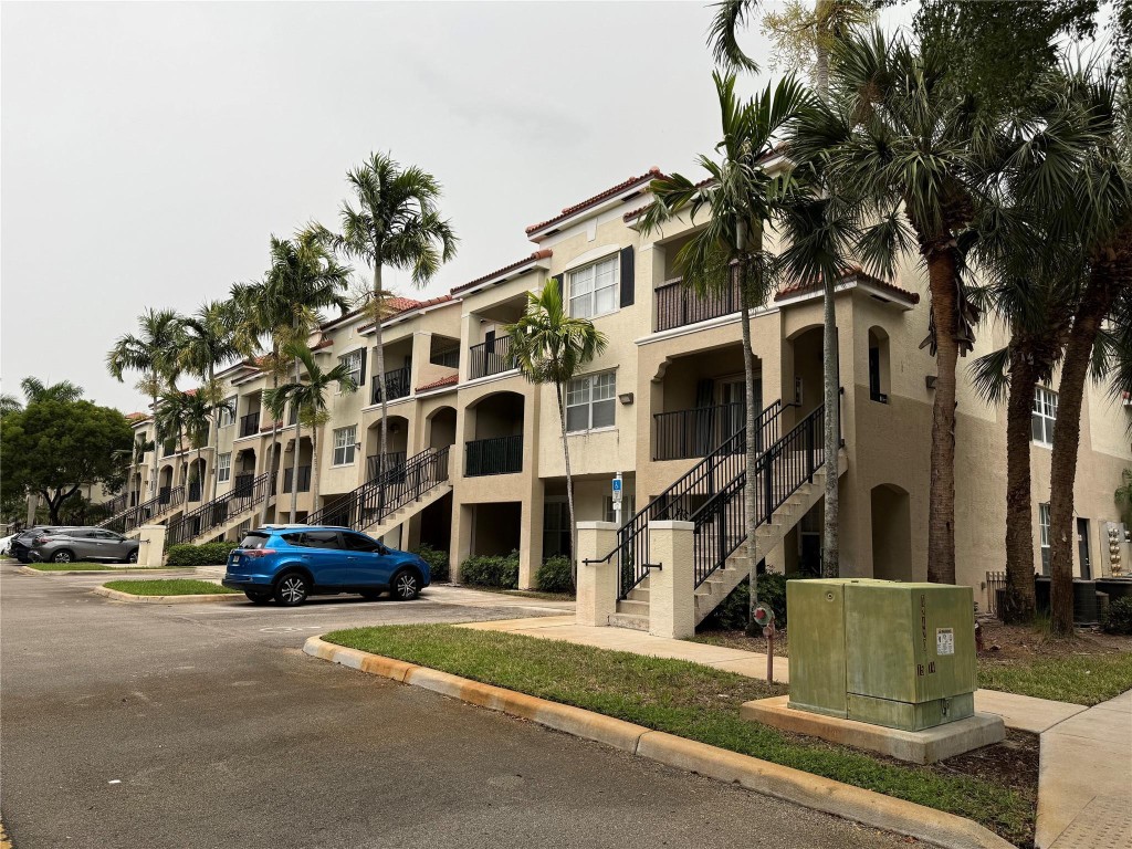 POINCIANA PLACE - Residential Lease